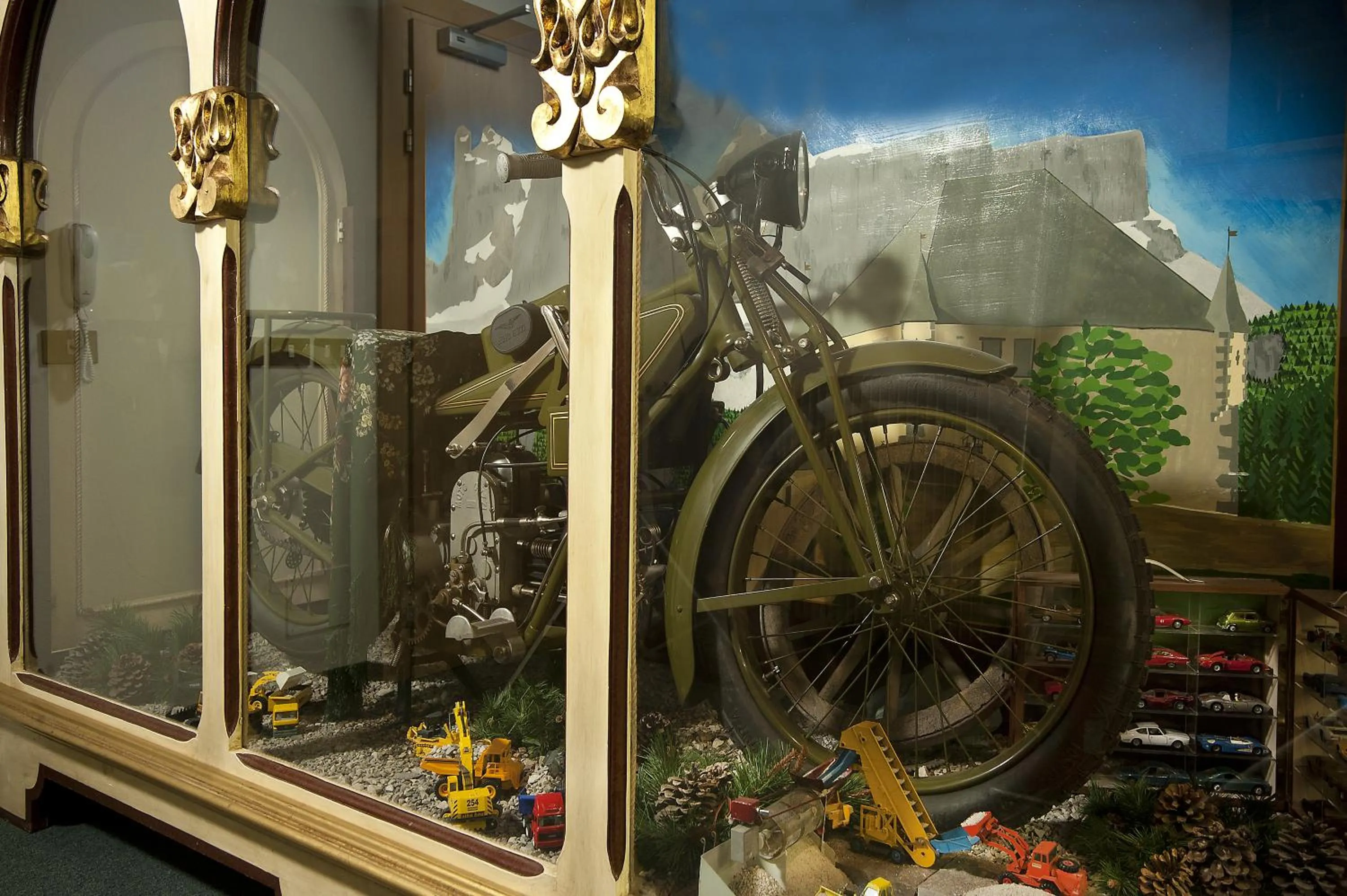 Decorative detail in Hotel Italia