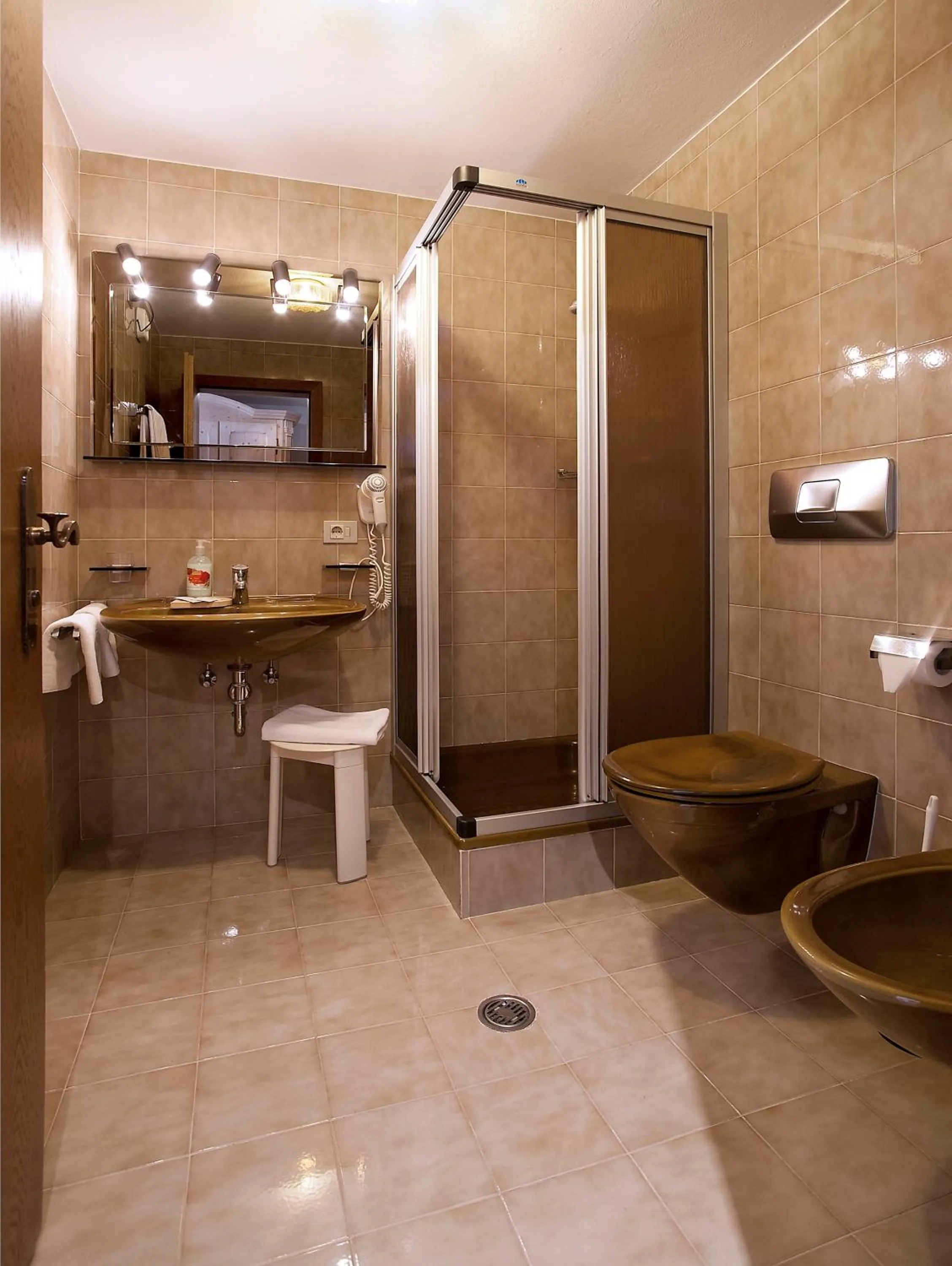 Bathroom in Hotel Italia