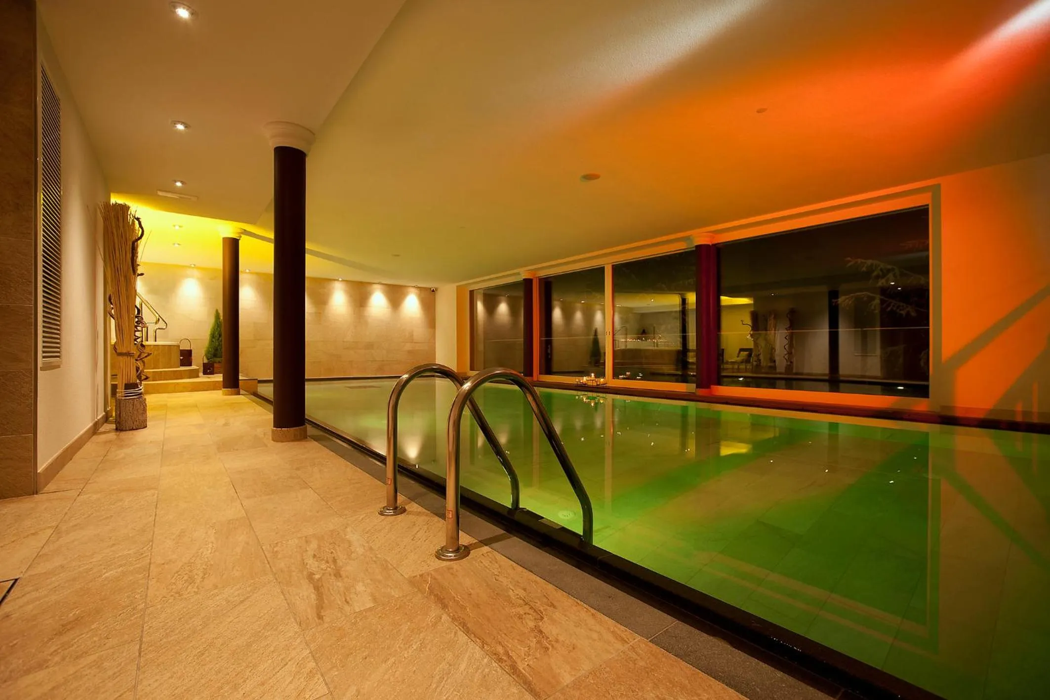 Swimming pool in Hotel Italia