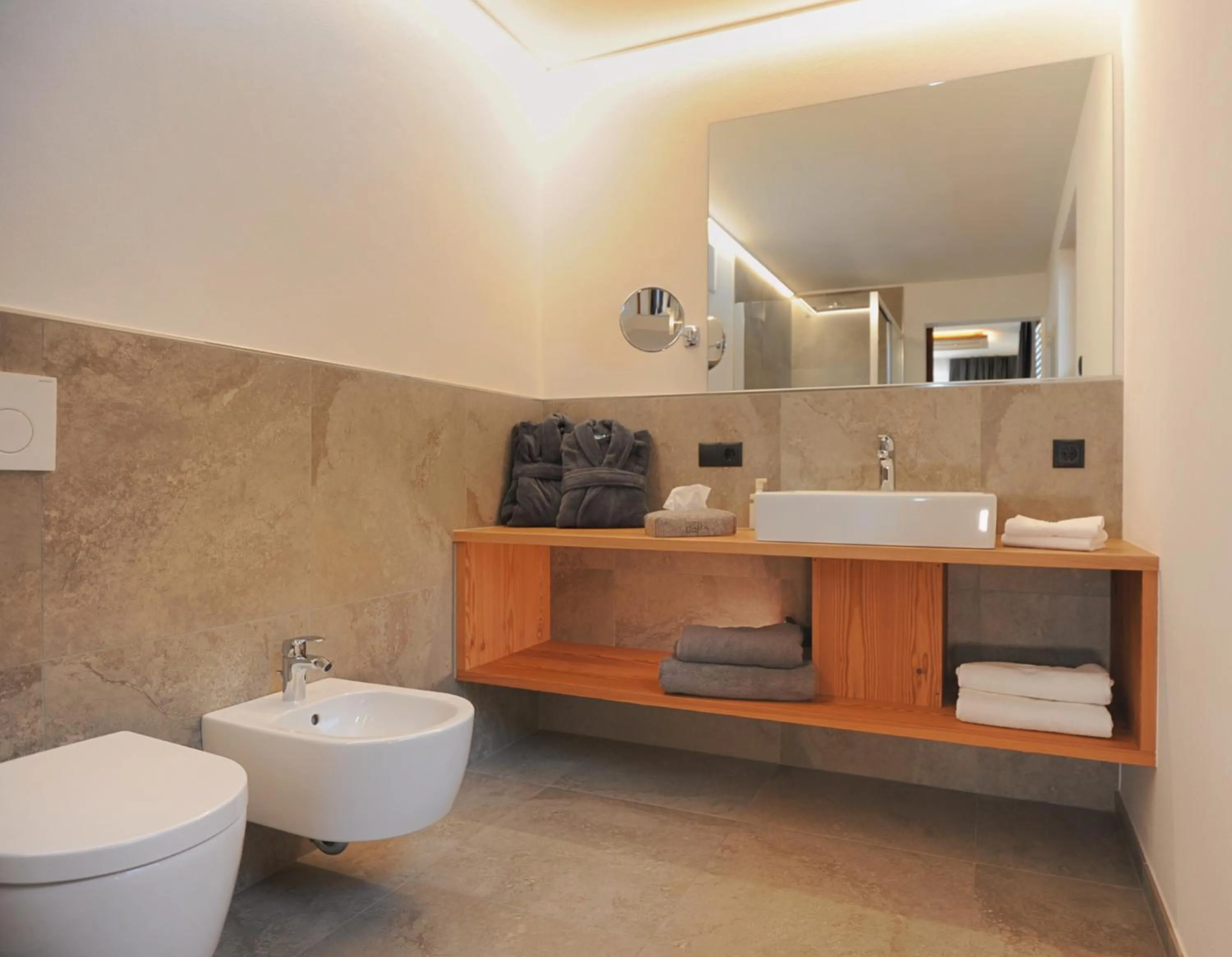 Toilet in Hotel Italia