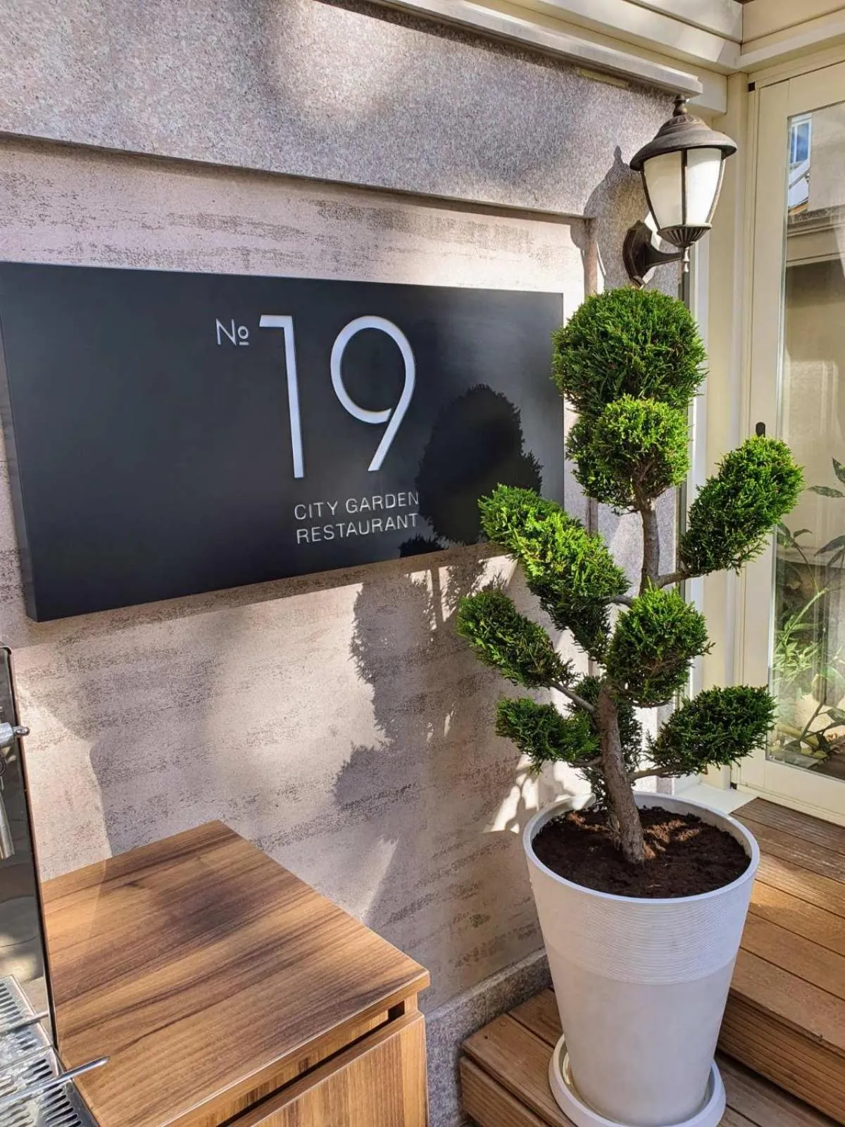 Restaurant/places to eat in Residence City Garden - Certificate of Excellence Top 10 BEST Five-Stars City Hotels for 2024 awarded by HTIF