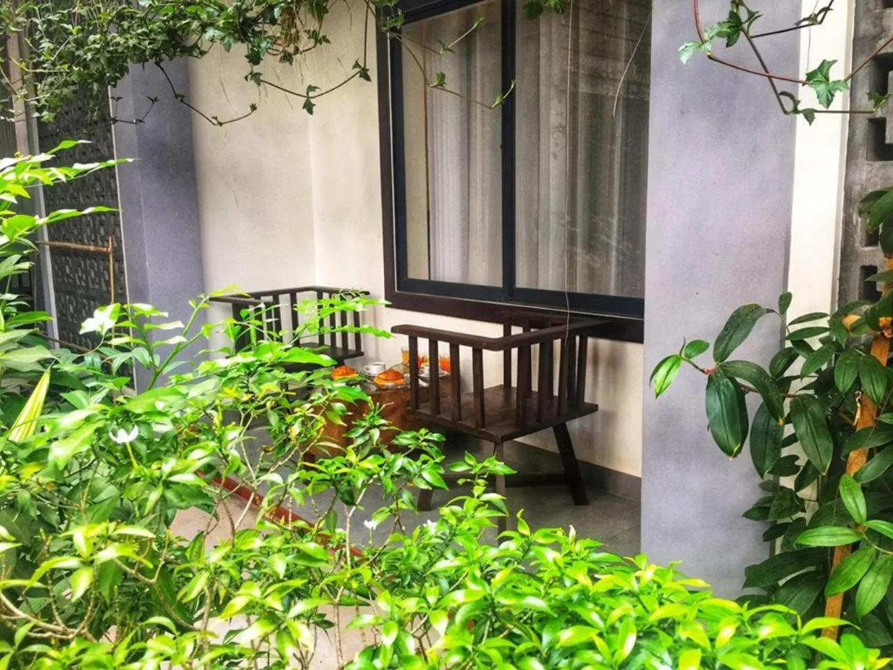 Continental breakfast in Green Stay Village