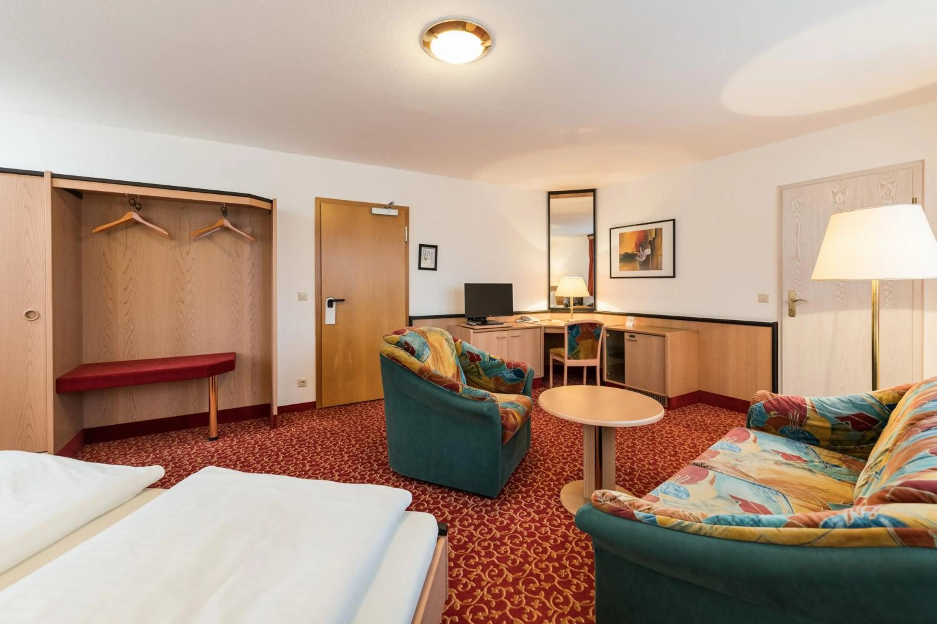 Bedroom, Bed in Hotel am Markt