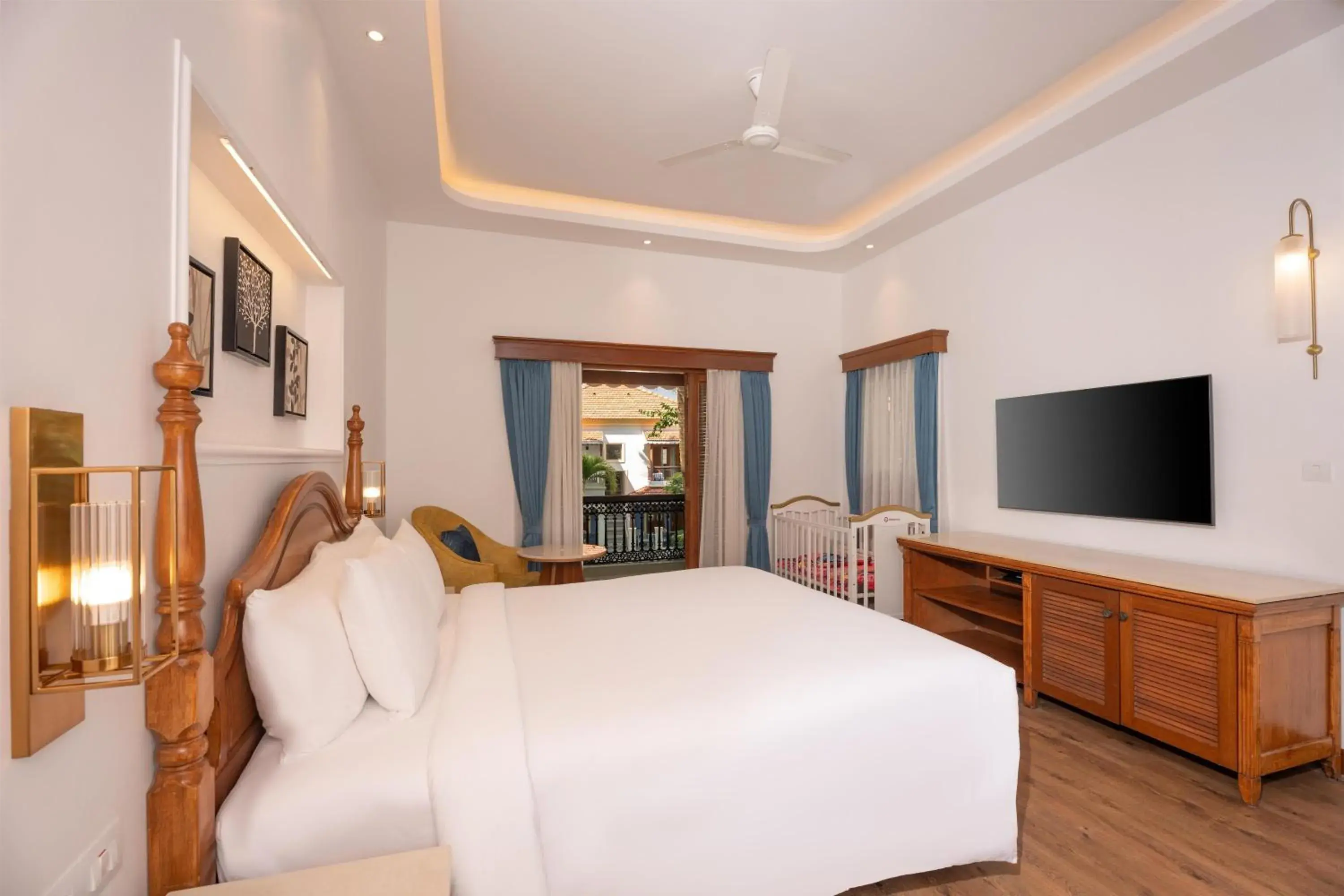 Photo of the whole room, Bed in Radisson Blu Resort, Goa Photo of the whole room, Bed in Radisson Blu Resort, Goa