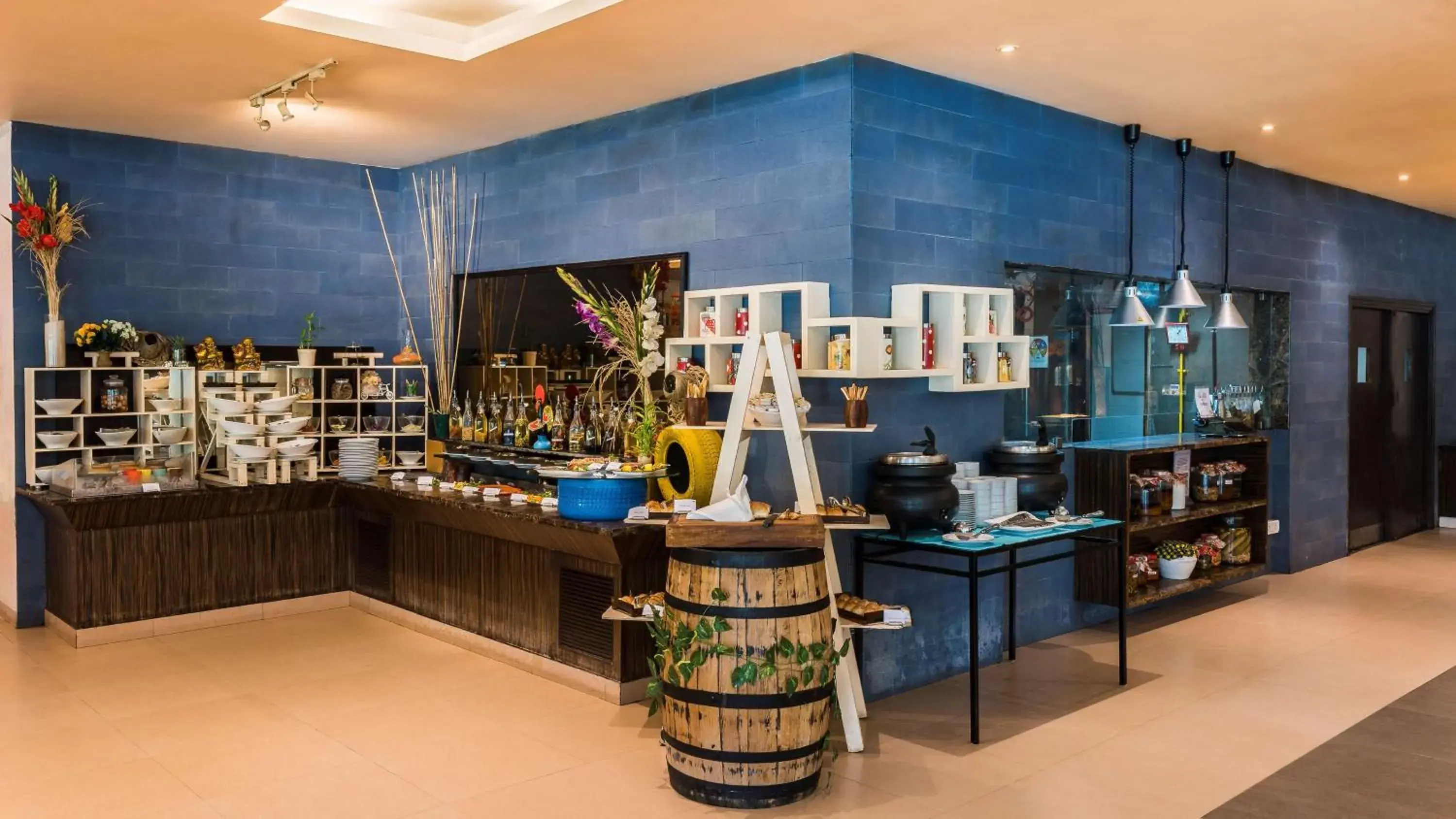 Restaurant/places to eat in Radisson Blu Resort, Goa Restaurant/places to eat in Radisson Blu Resort, Goa