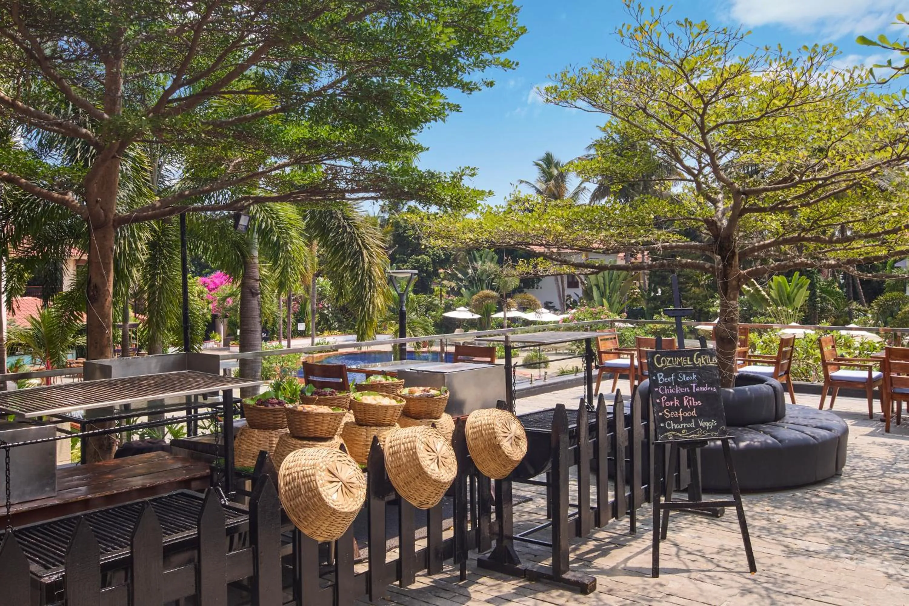 Restaurant/places to eat in Radisson Blu Resort, Goa