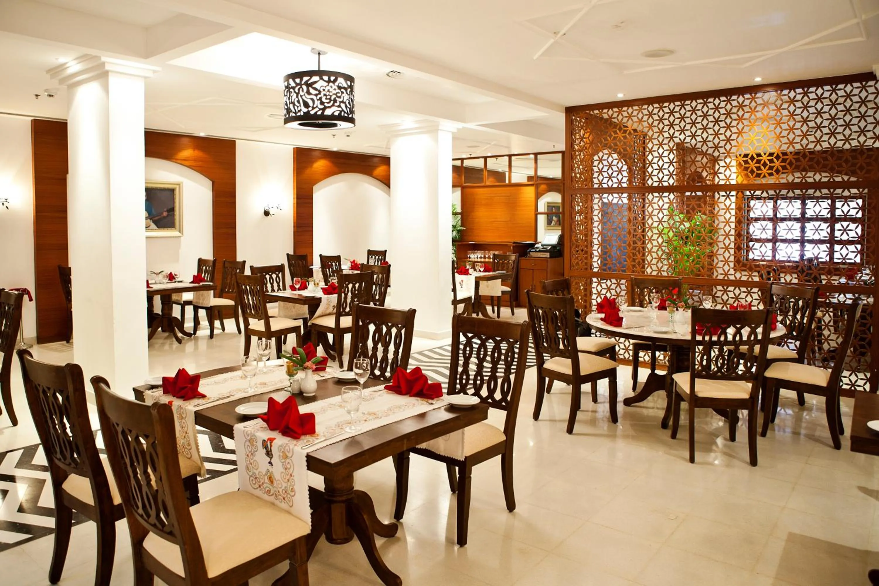 Restaurant/places to eat in Radisson Blu Resort, Goa
