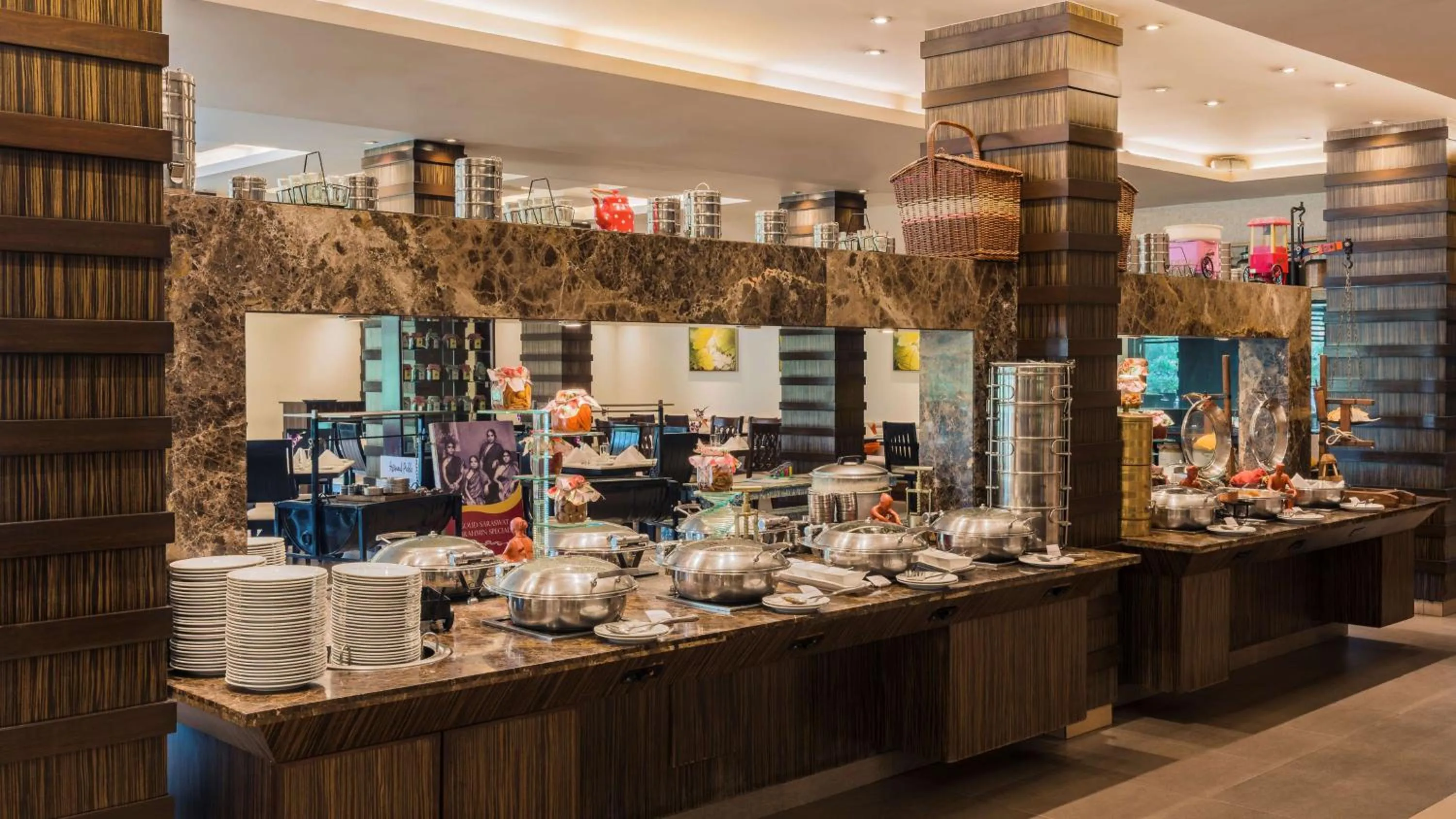 Restaurant/places to eat in Radisson Blu Resort, Goa