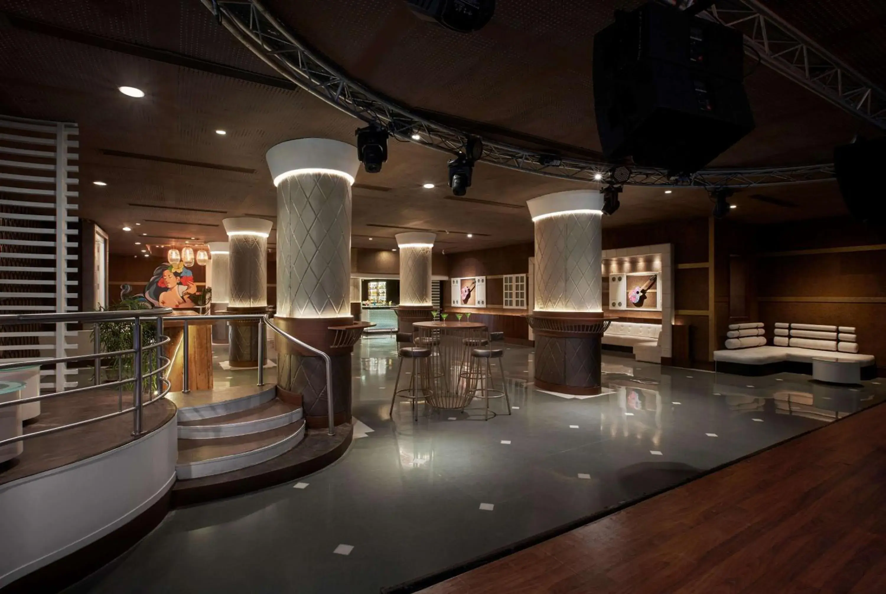 Lounge or bar in Radisson Blu Resort, Goa Lounge or bar in Radisson Blu Resort, Goa