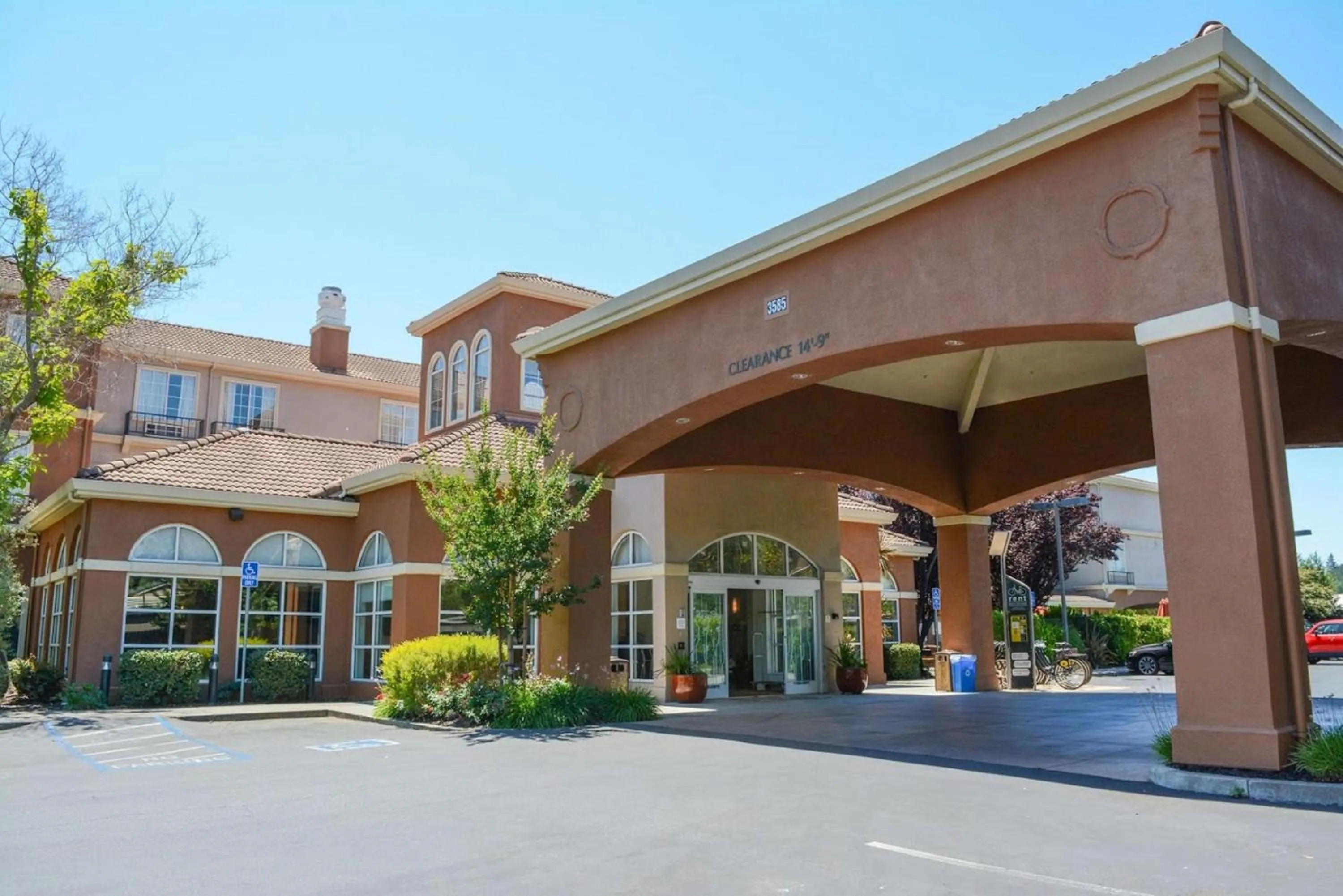 Property building in Hilton Garden Inn Napa