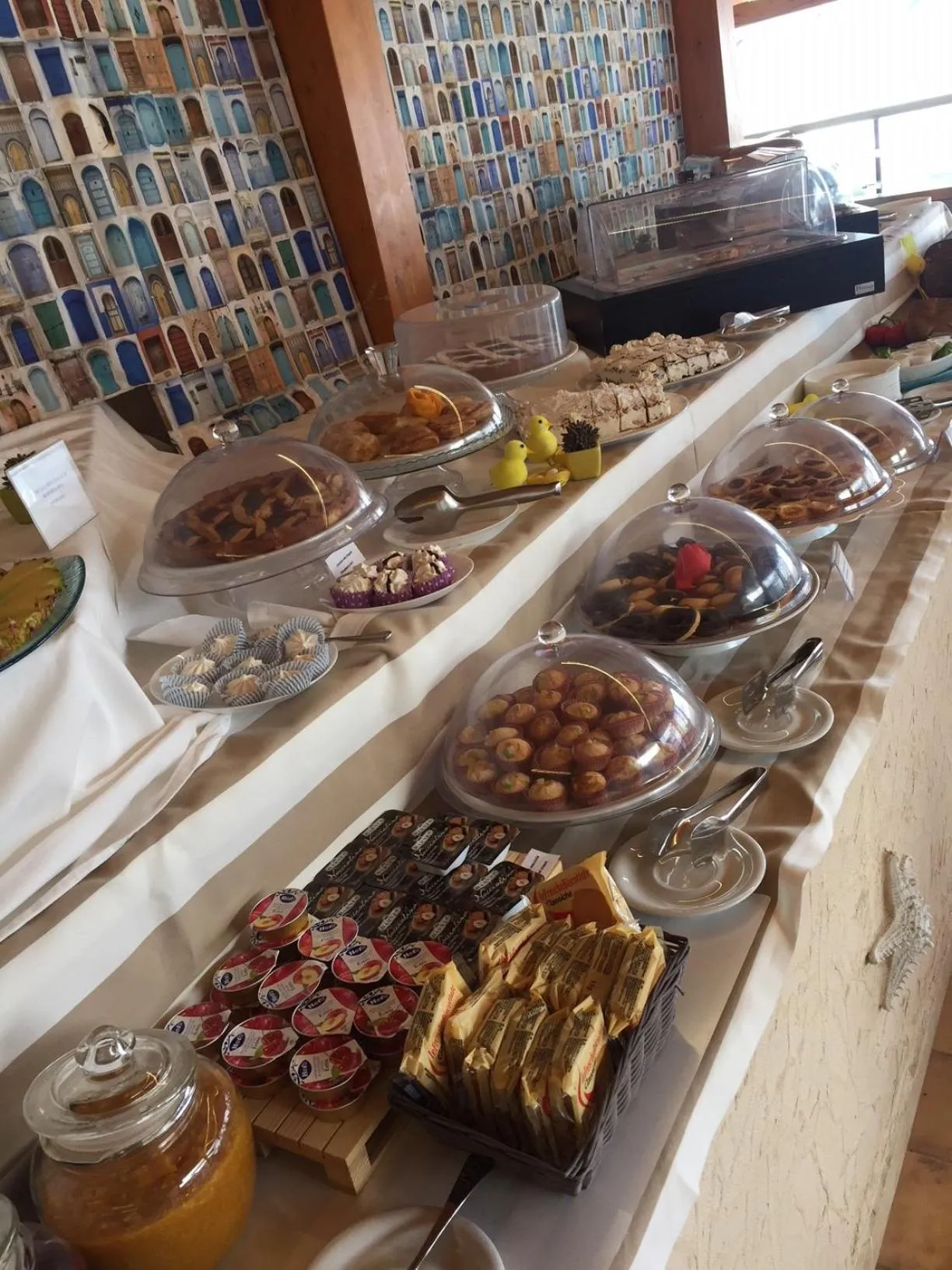 Buffet breakfast in Oldwell Hotel