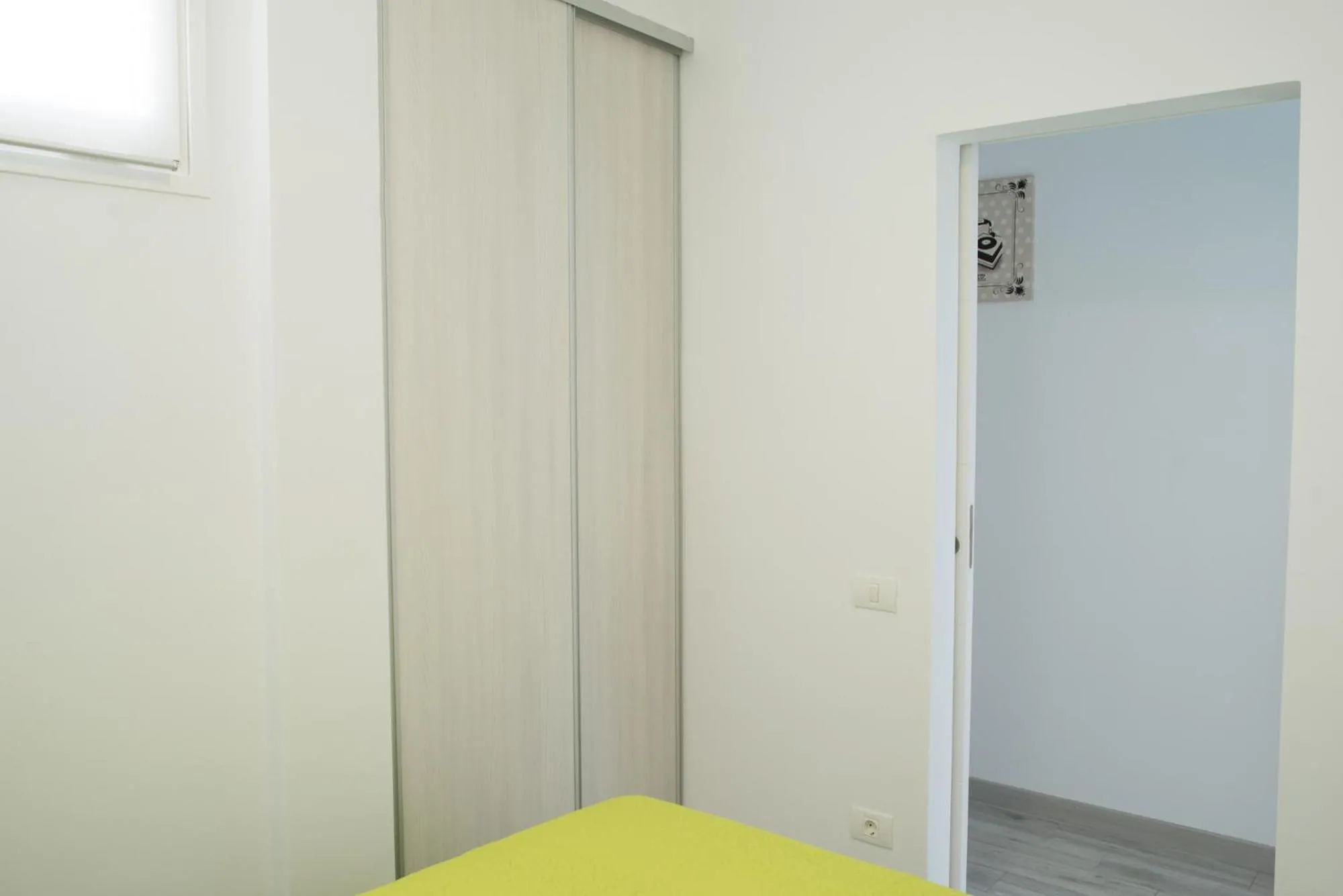 Bedroom, Bed in Island Village