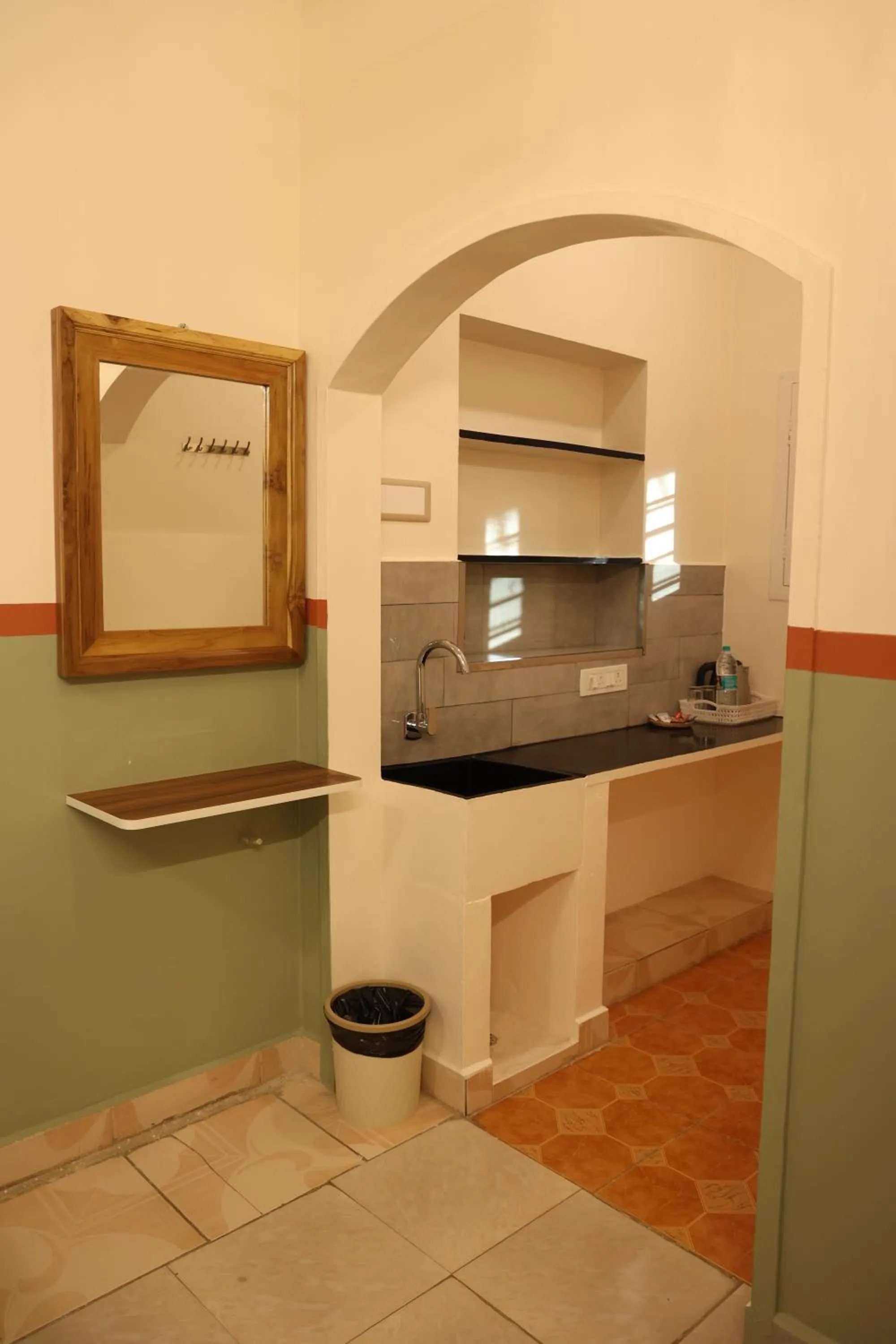 Kitchen or kitchenette in Dwaraka Guest House