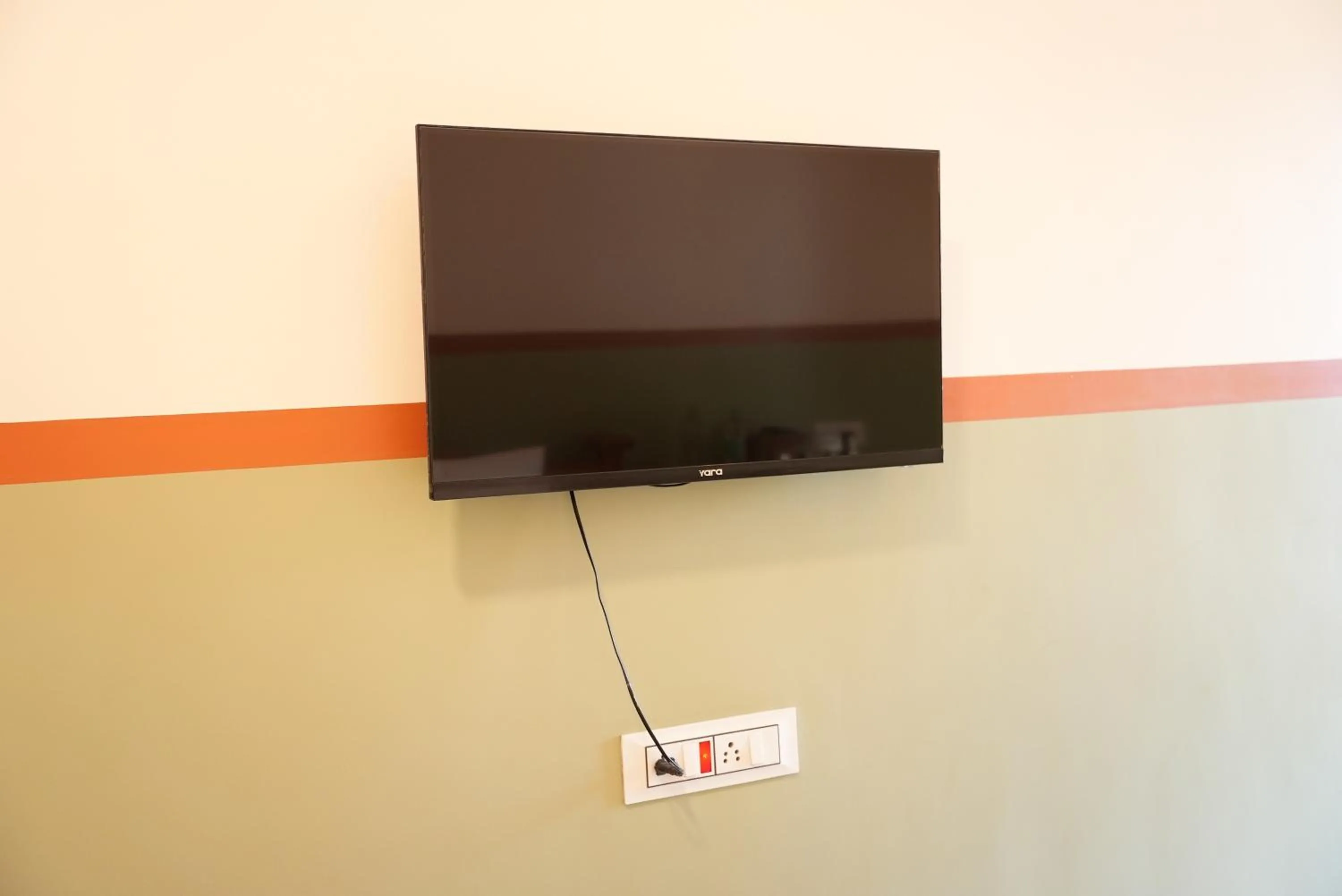 TV and multimedia in Dwaraka Guest House