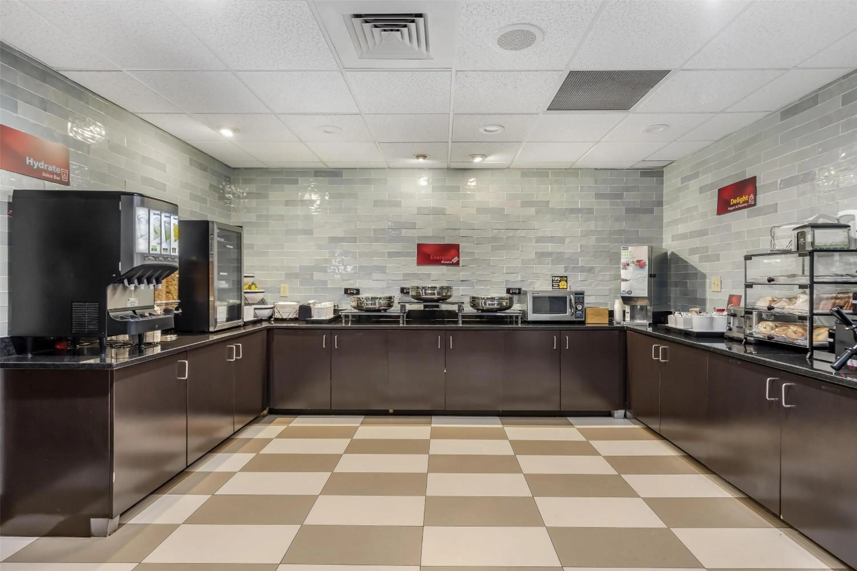 Breakfast in Best Western Plus Lexington Inn