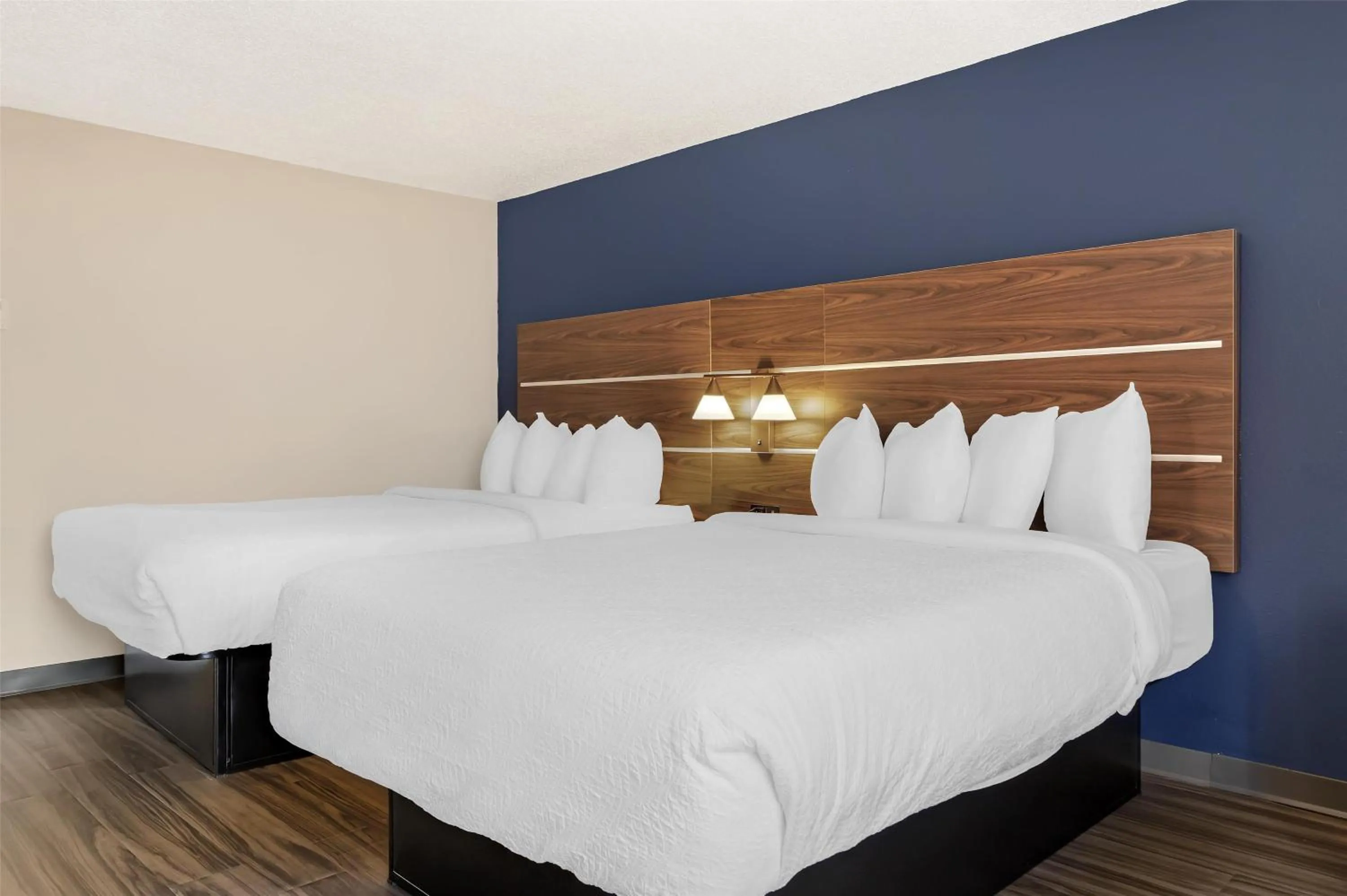 Bedroom, Bed in Best Western Plus Lexington Inn