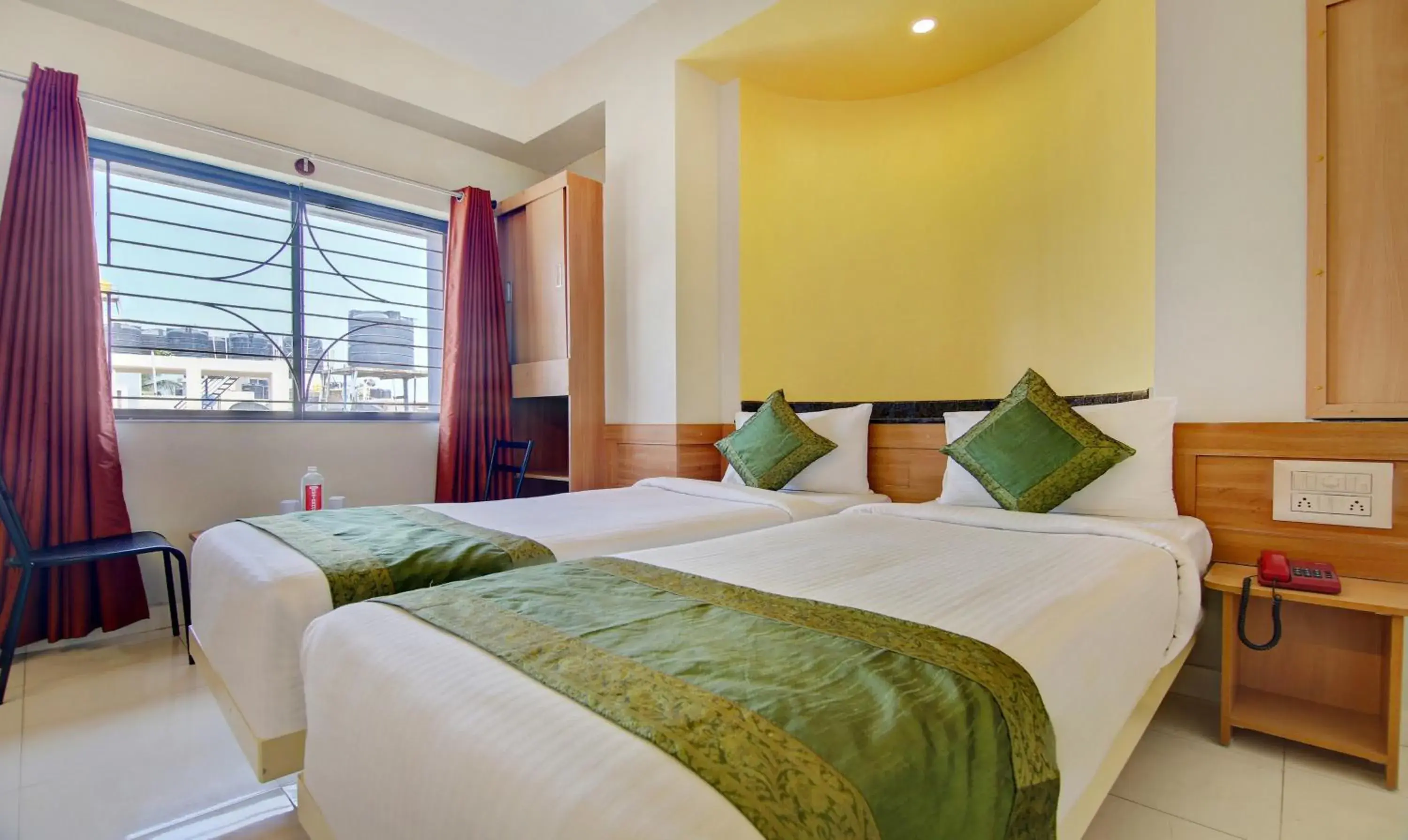 Bedroom, Bed in Itsy Hotels KES Residency, 10 Min From KSR Bengaluru City Junction Bedroom, Bed in Itsy Hotels KES Residency, 10 Min From KSR Bengaluru City Junction