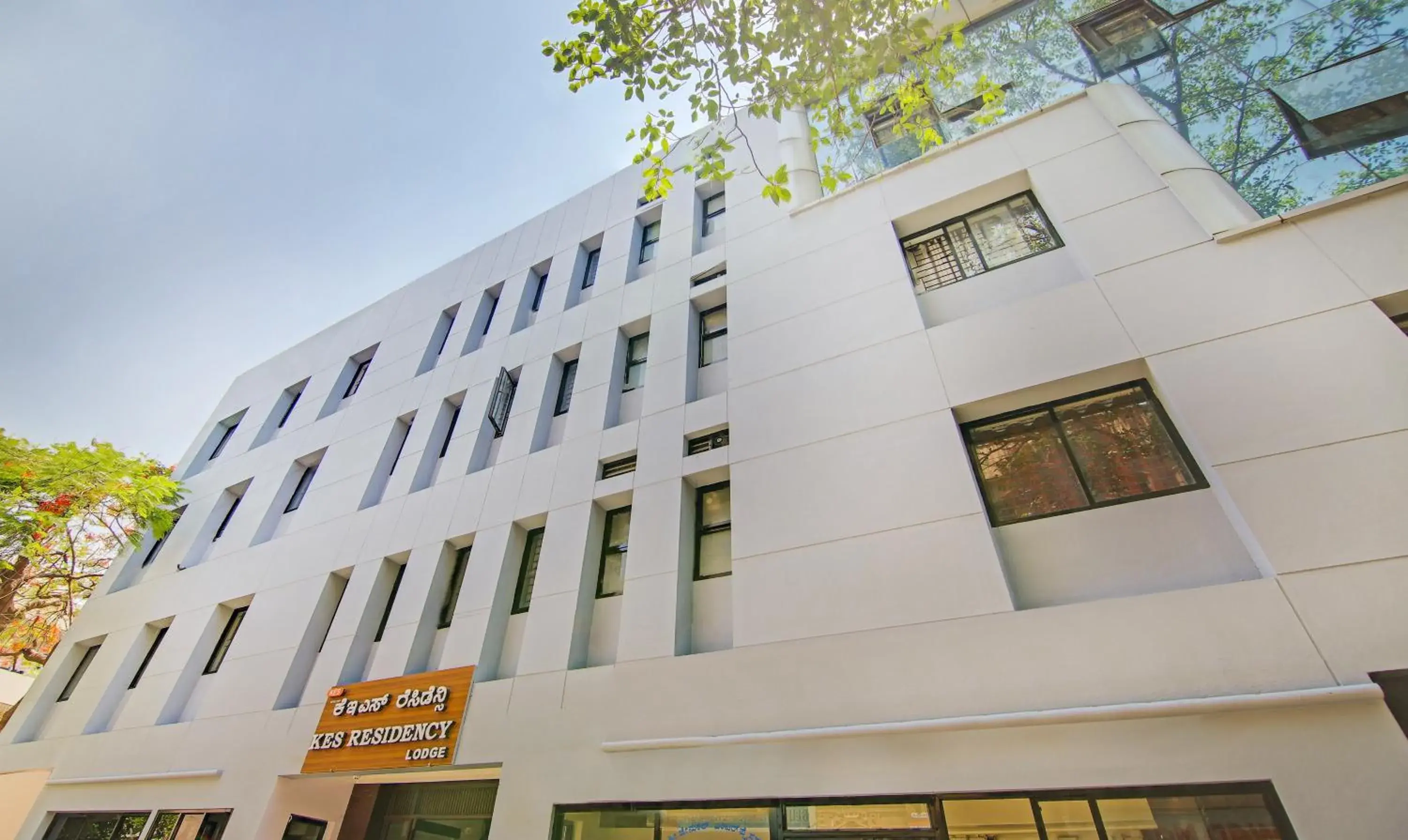 Property building in Itsy Hotels KES Residency, 10 Min From KSR Bengaluru City Junction Property building in Itsy Hotels KES Residency, 10 Min From KSR Bengaluru City Junction