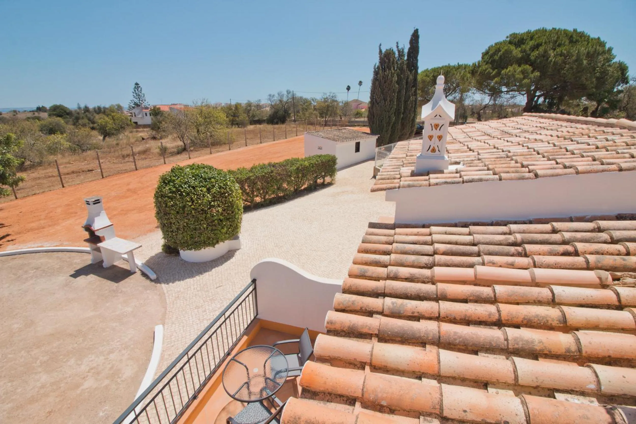 Property building in Casa da Ladeira Branca
