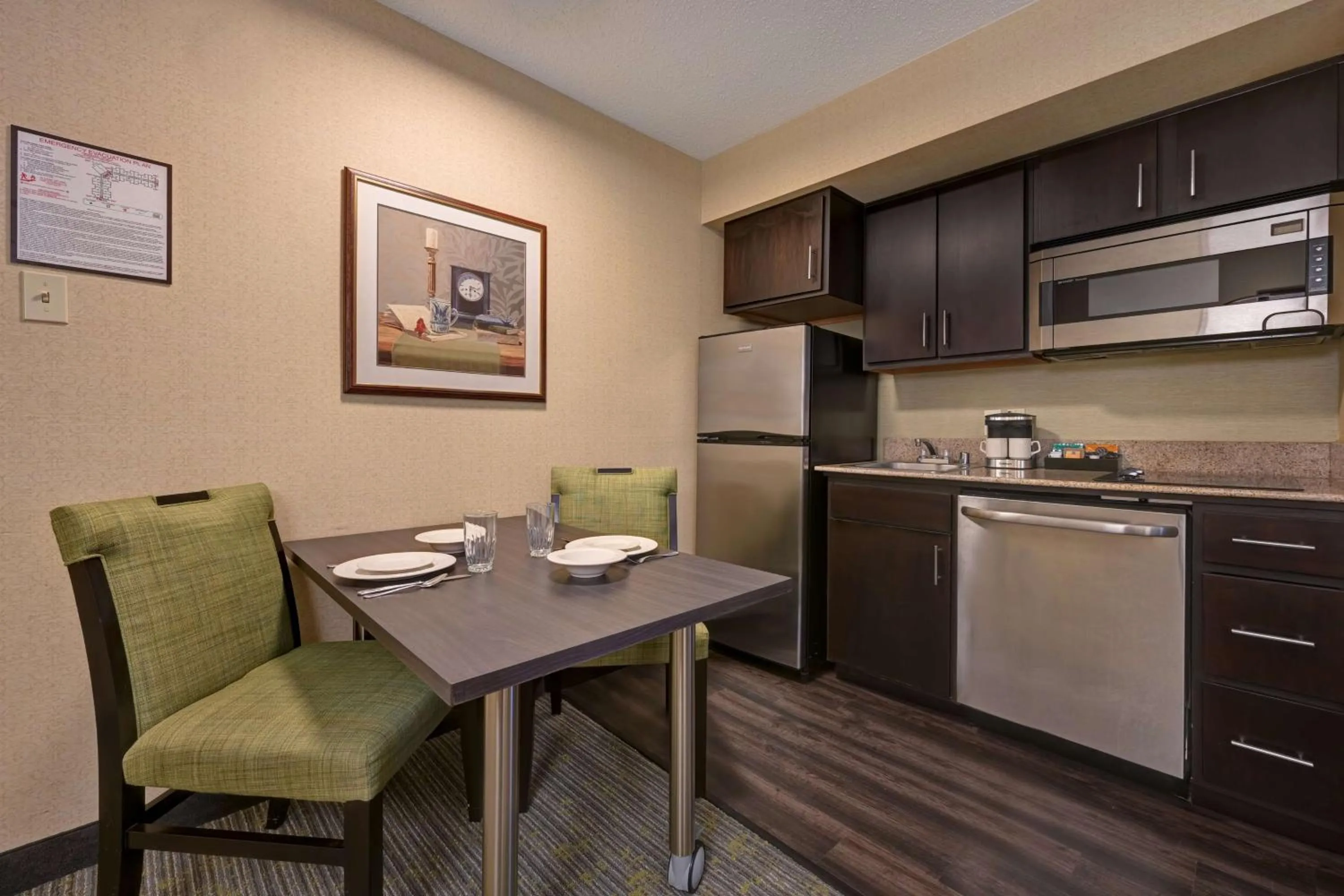 Kitchen or kitchenette in Homewood Suites by Hilton Boulder