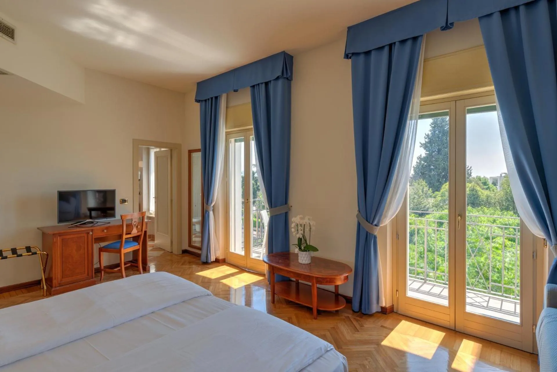 Photo of the whole room, Bed in Hotel Galeazzi