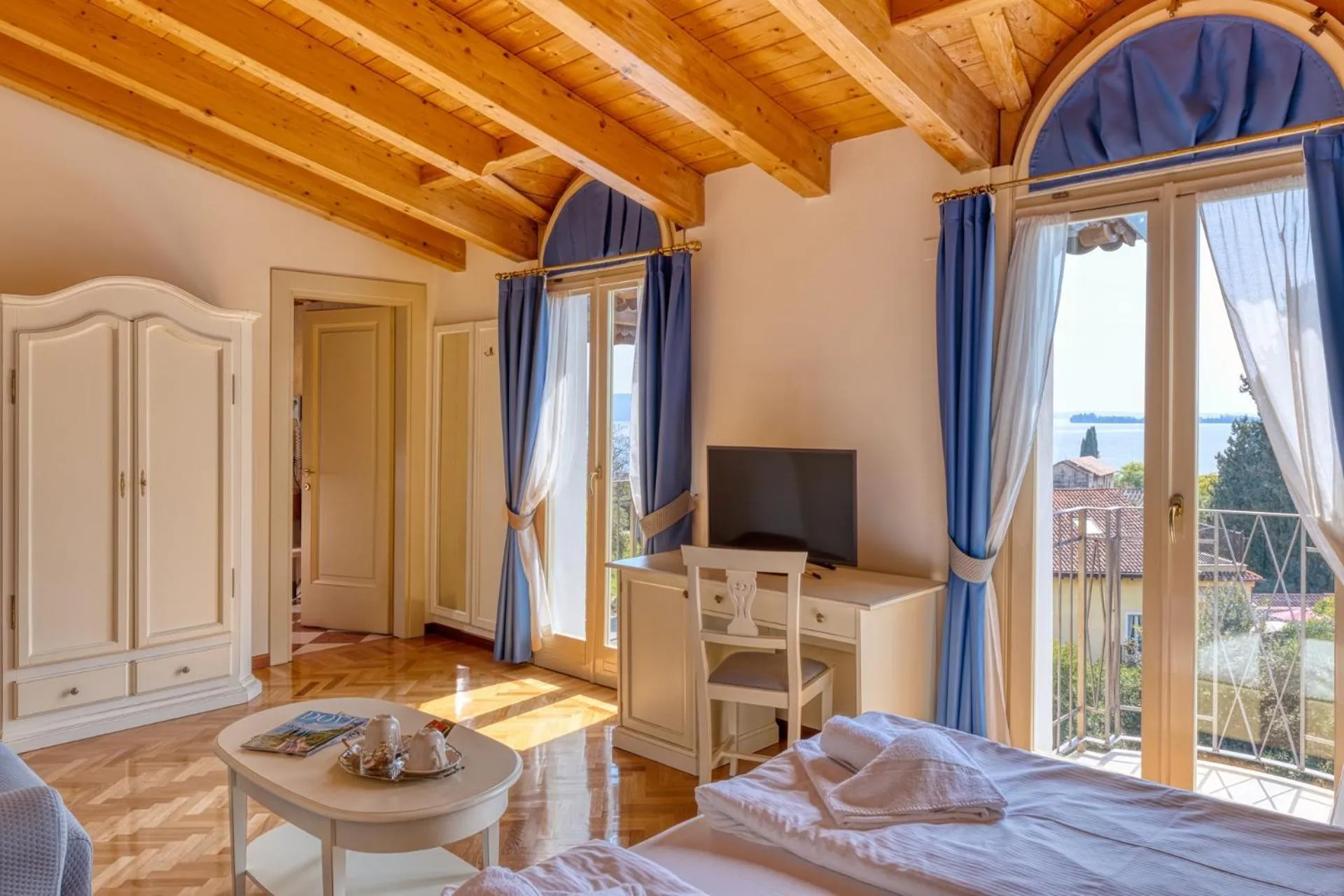 Living room, Bed in Hotel Galeazzi