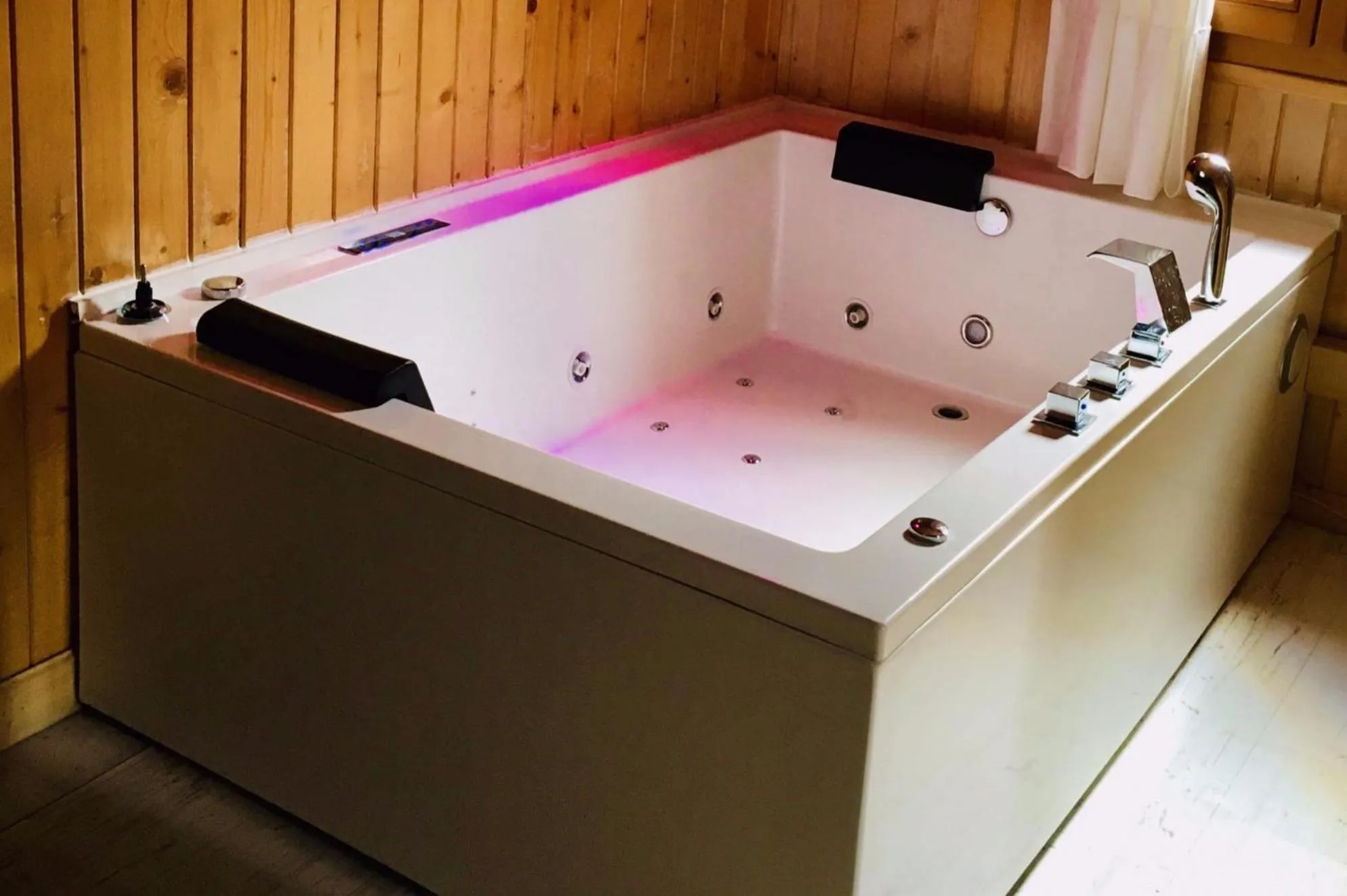 Steam room in Tu Mansión