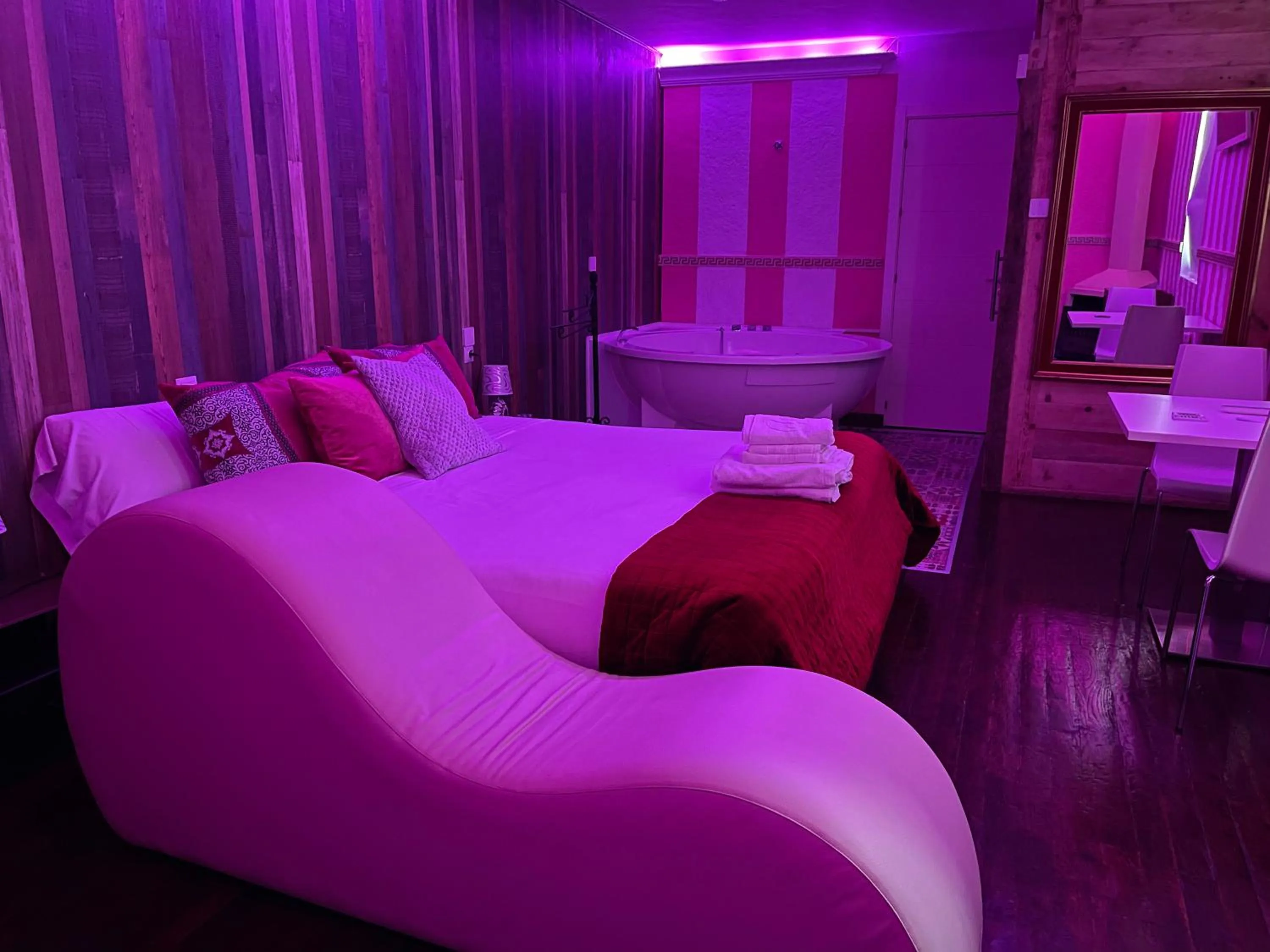 Photo of the whole room, Bed in Tu Mansión