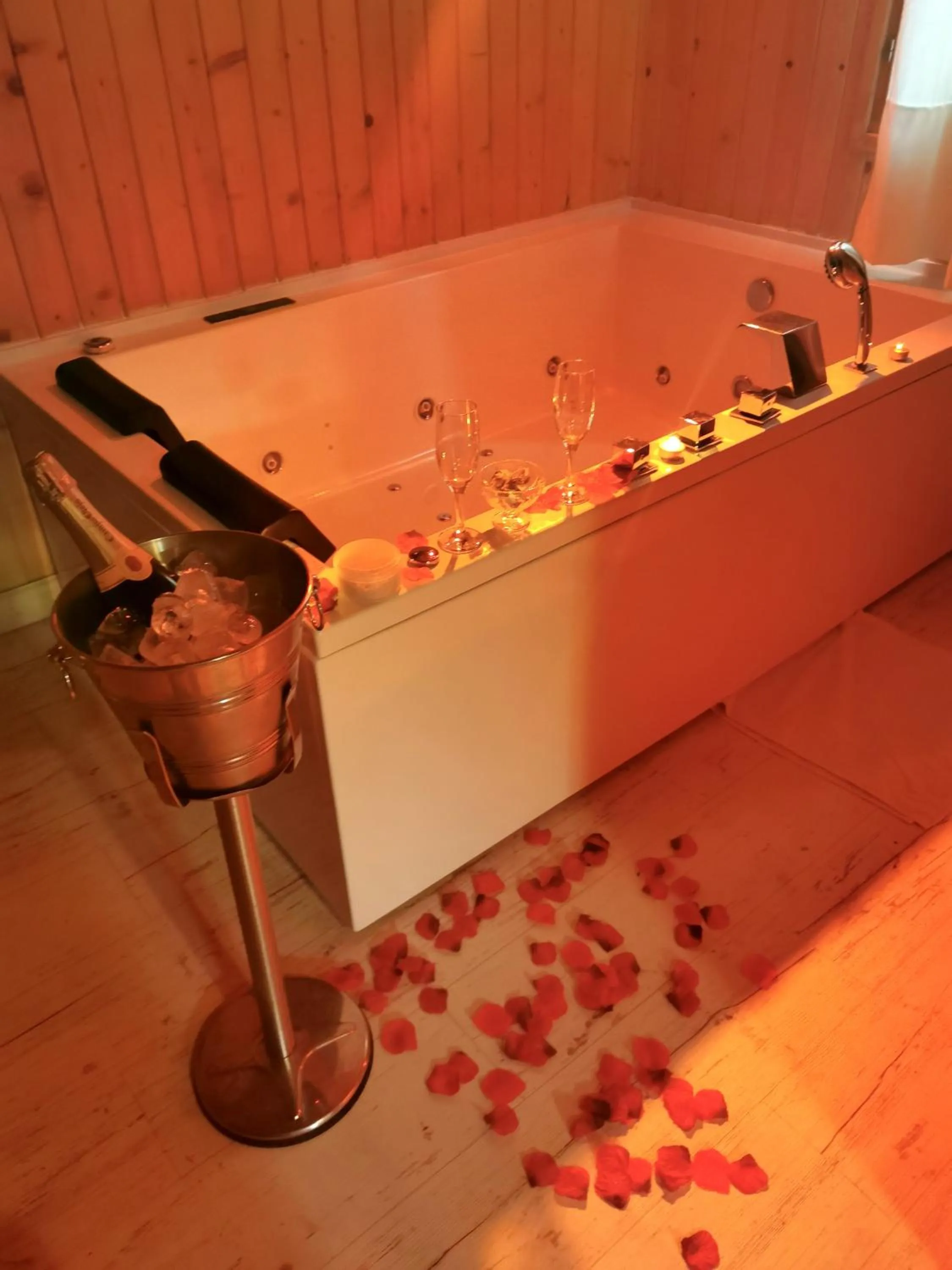 Steam room in Tu Mansión