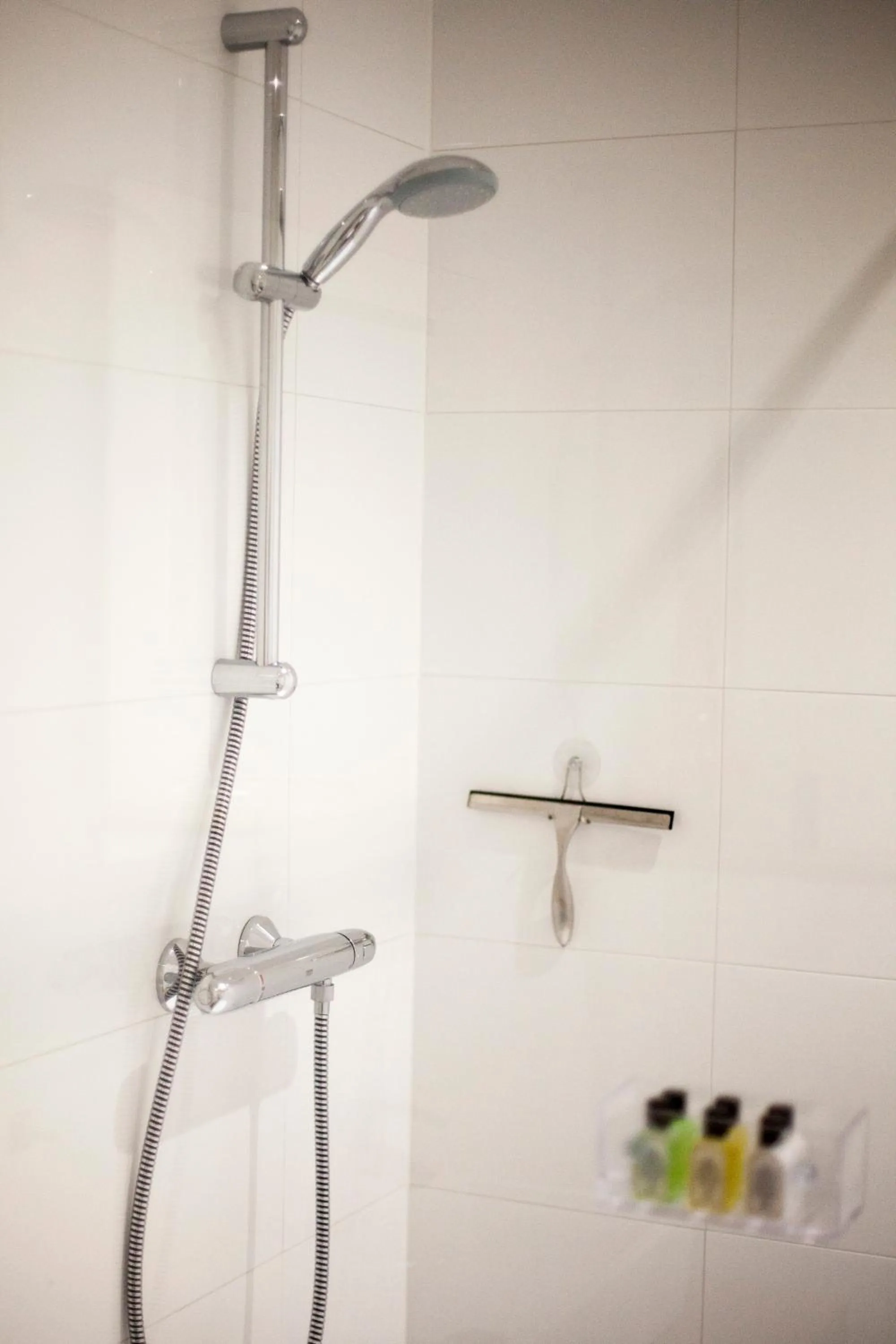 Shower in Kuwadro Guesthouse Centrum