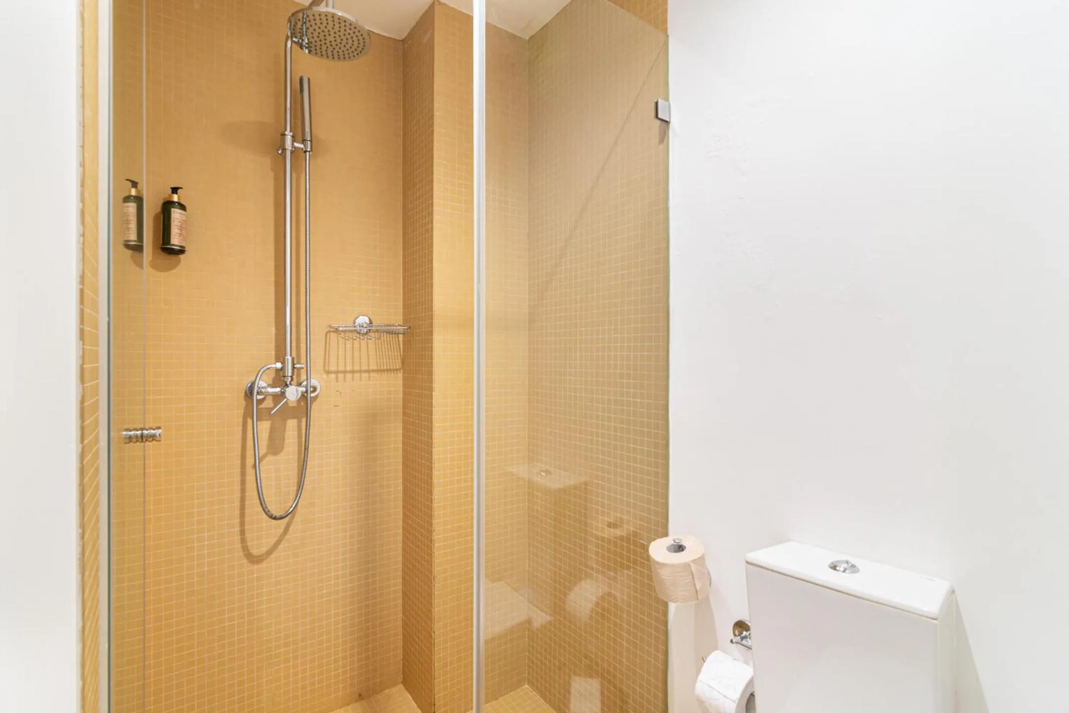 Shower in Marquês Garden House by Olivia