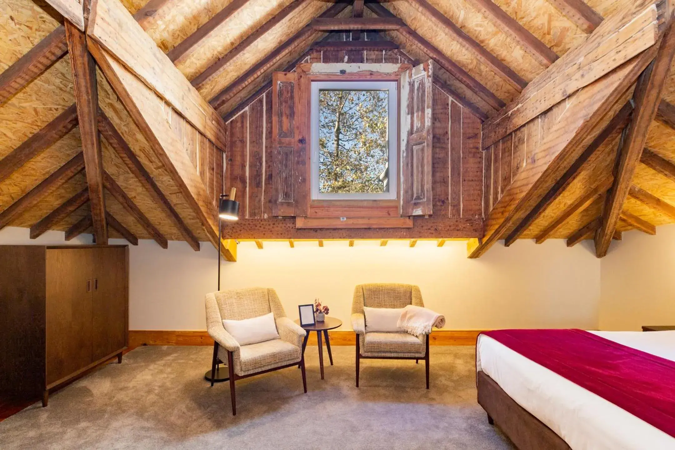 Living room, Bed in Marquês Garden House by Olivia Living room, Bed in Marquês Garden House by Olivia