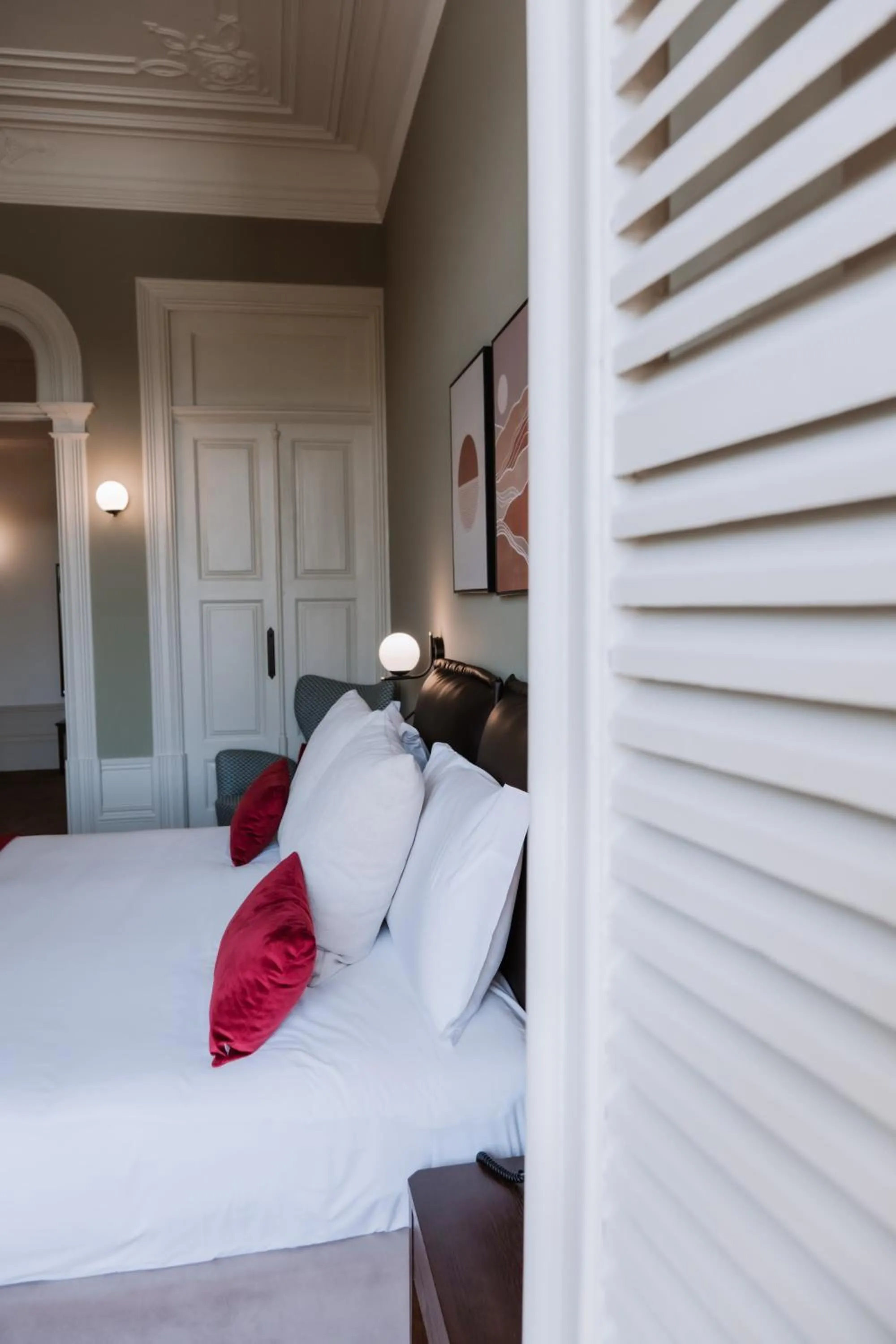 Bed in Marquês Garden House by Olivia