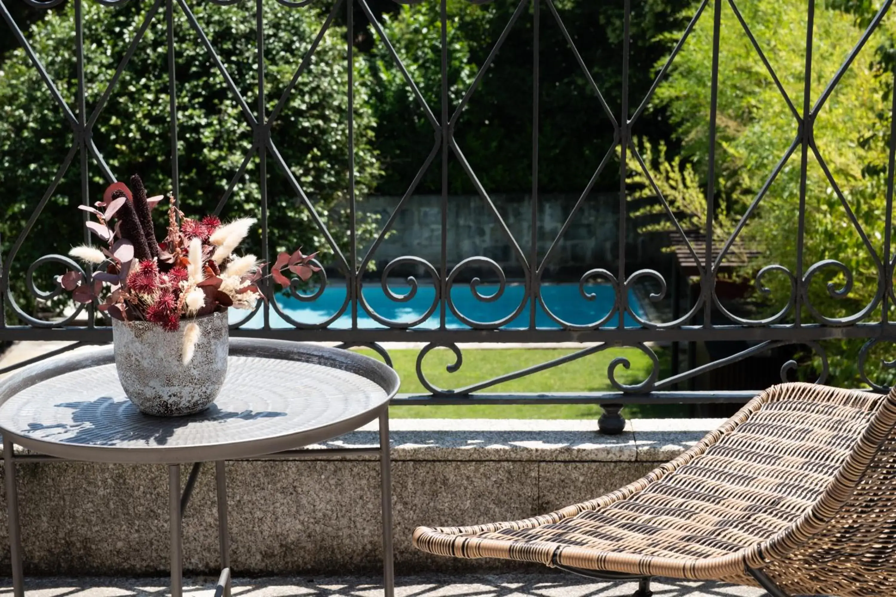 Garden view in Marquês Garden House by Olivia Garden view in Marquês Garden House by Olivia