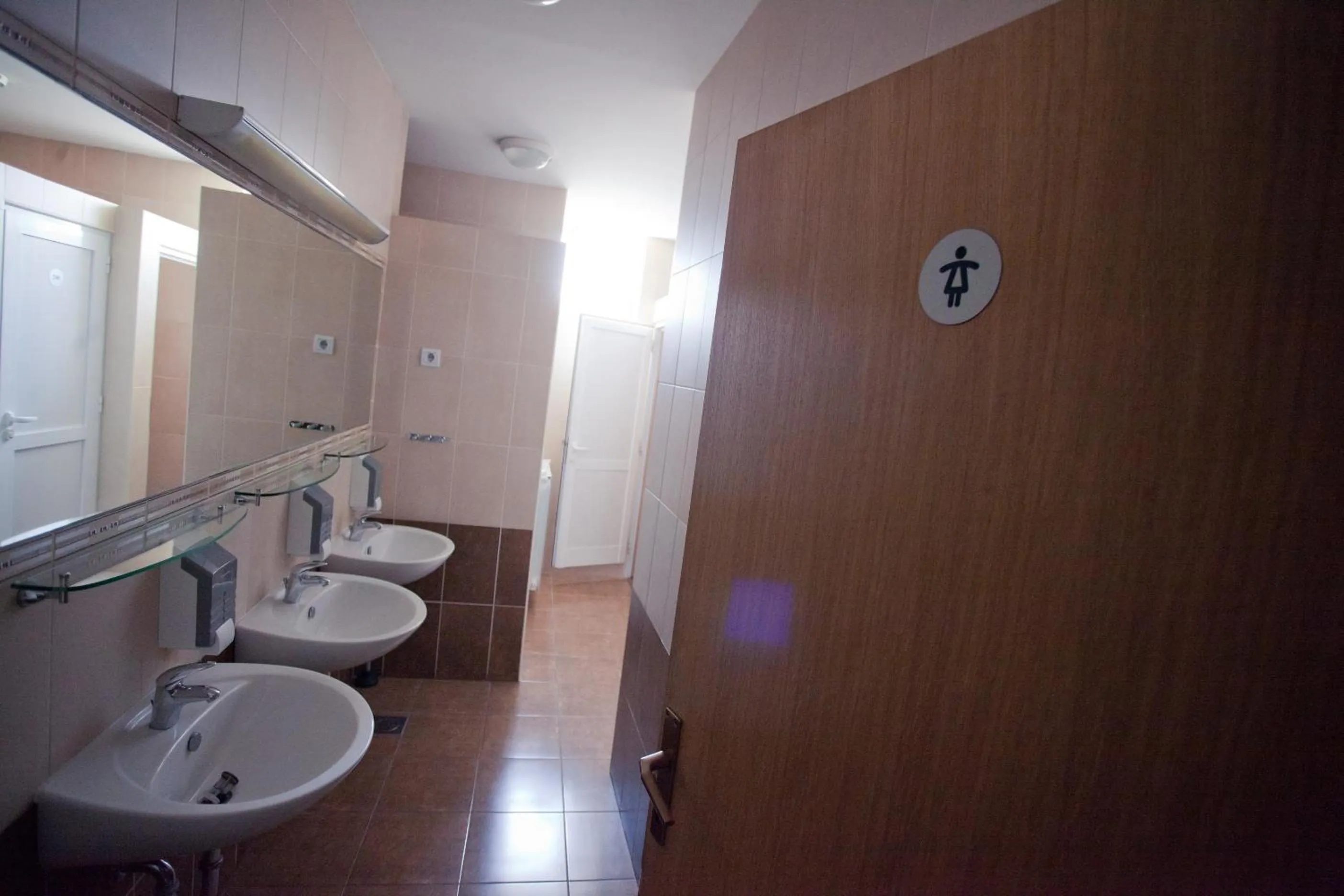 Area and facilities in HI Hostel Zagreb