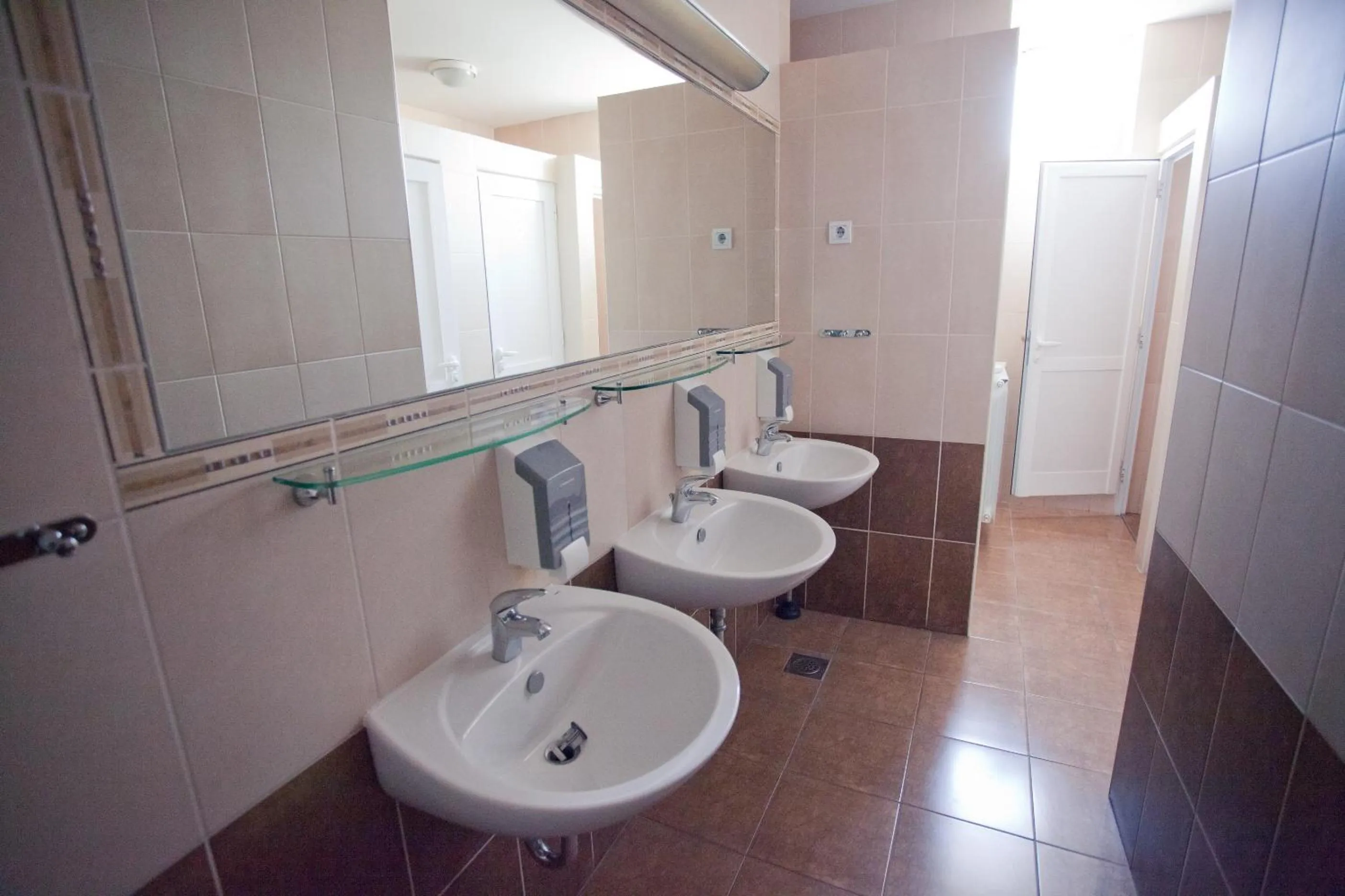 Area and facilities in HI Hostel Zagreb