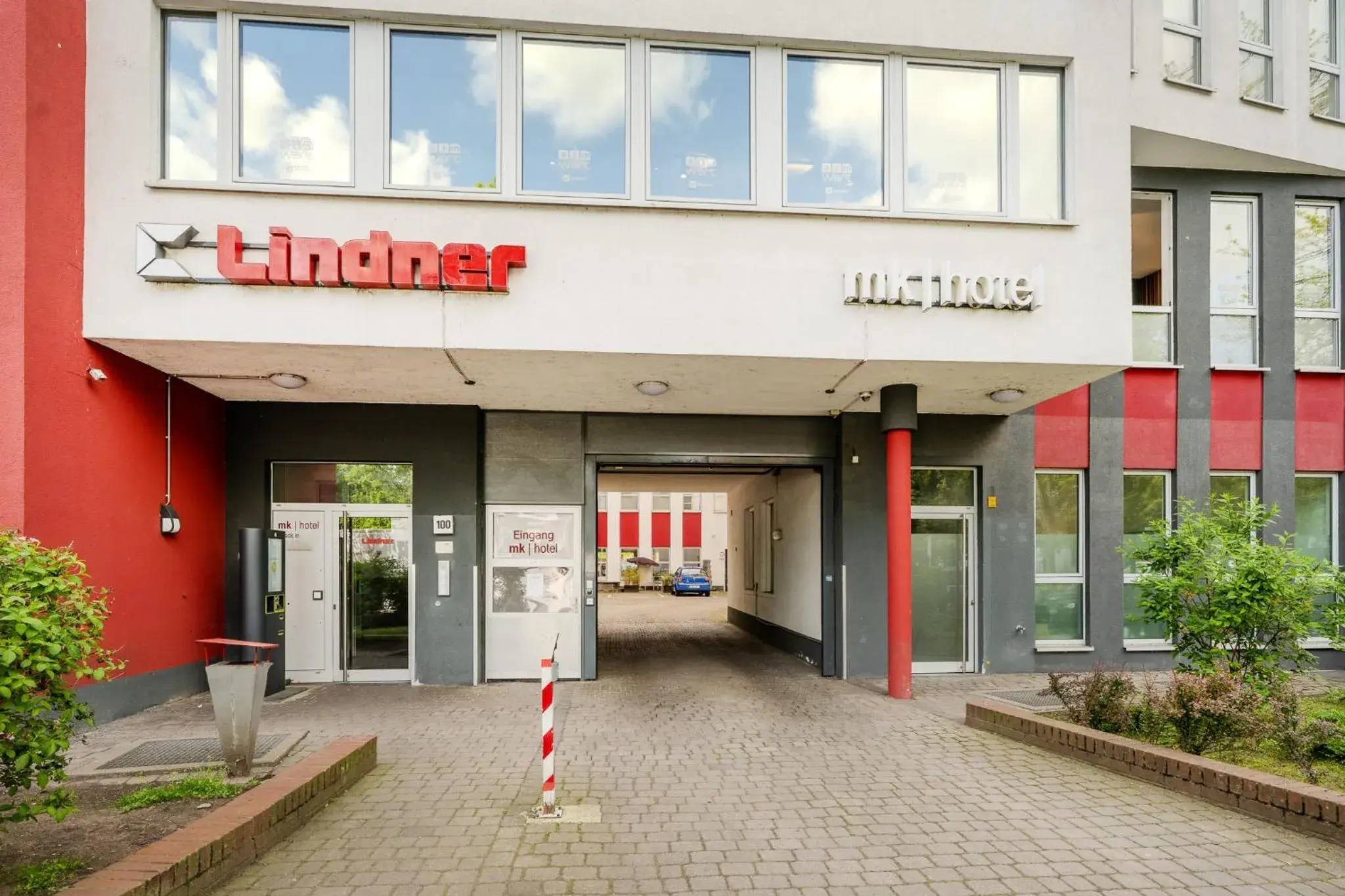 Facade/entrance in mk hotel berlin Facade/entrance in mk hotel berlin