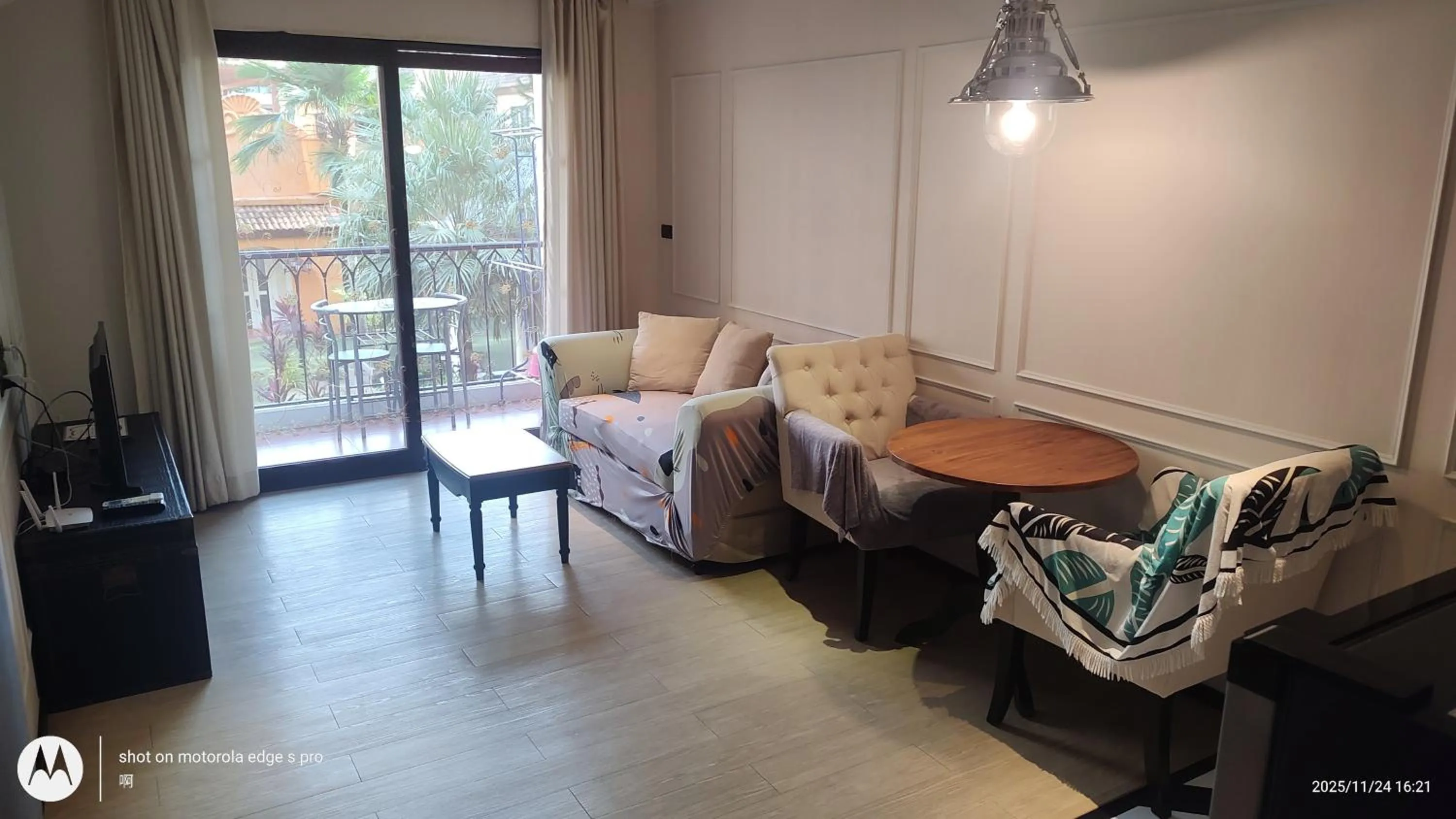 Living room in Venetian Poseidon Pool Hotel