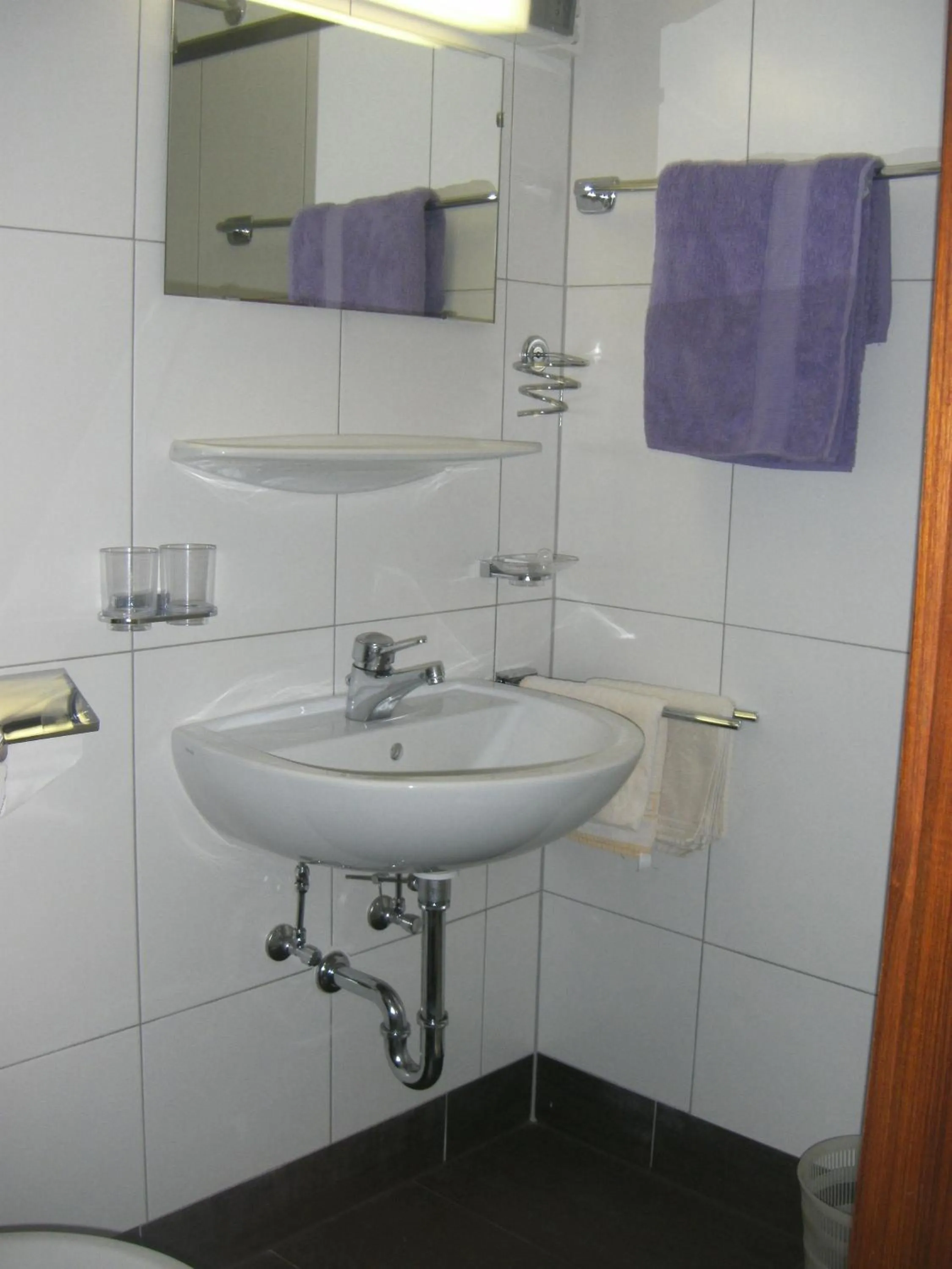 Bathroom in Pension Garni Gerhard