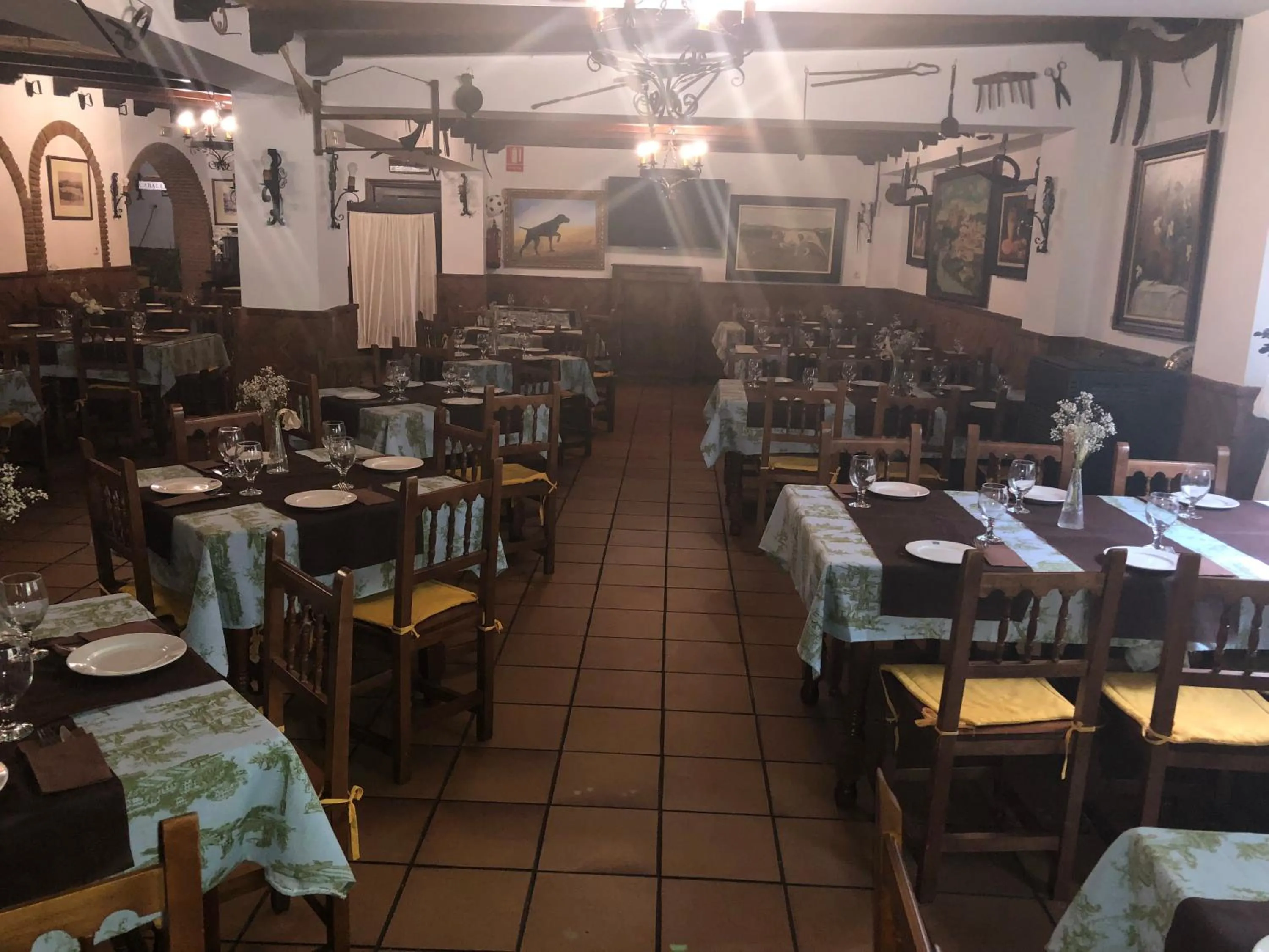 Restaurant/places to eat in Hotel Restaurante Calderon