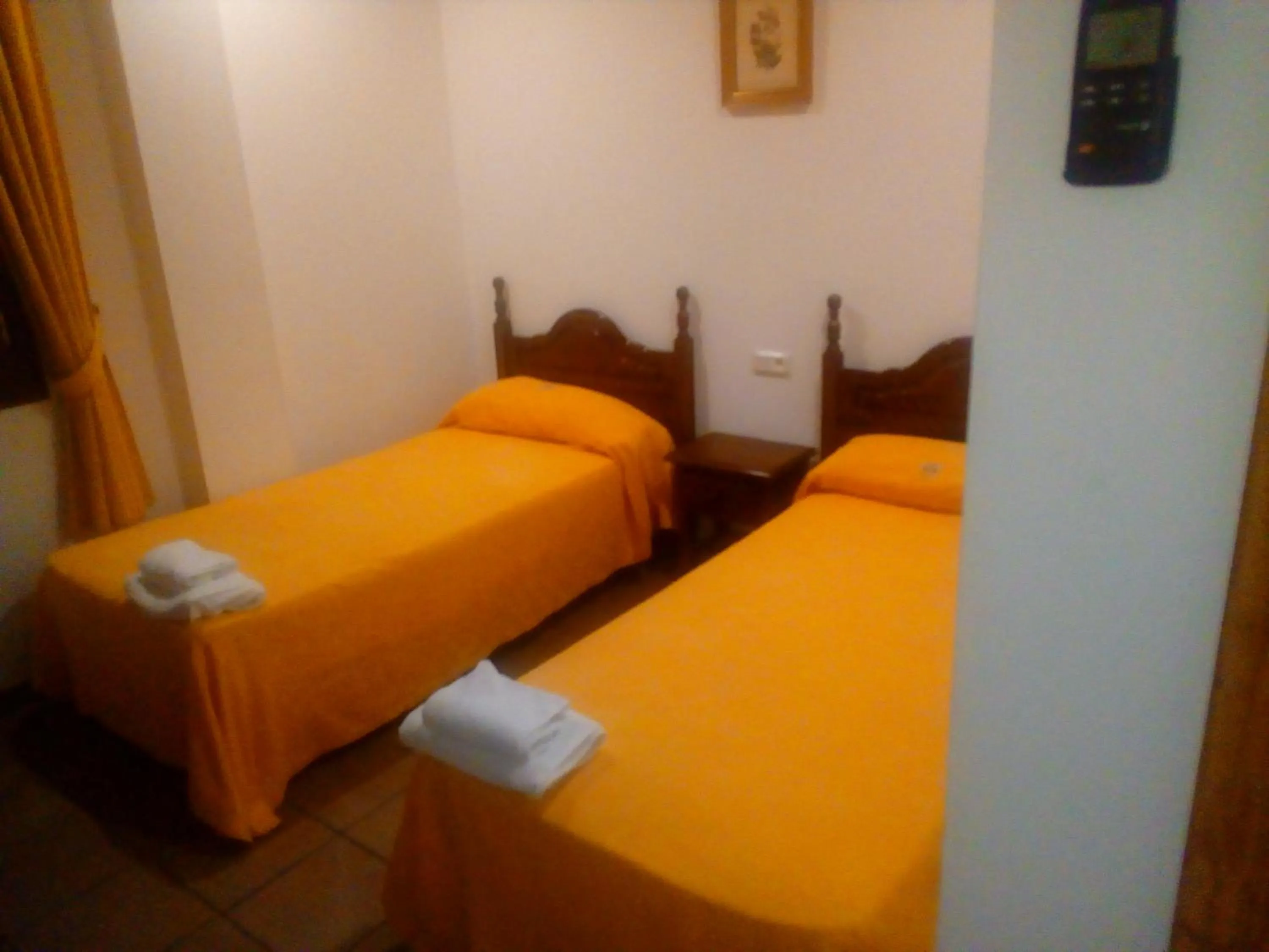 Bed in Hotel Restaurante Calderon