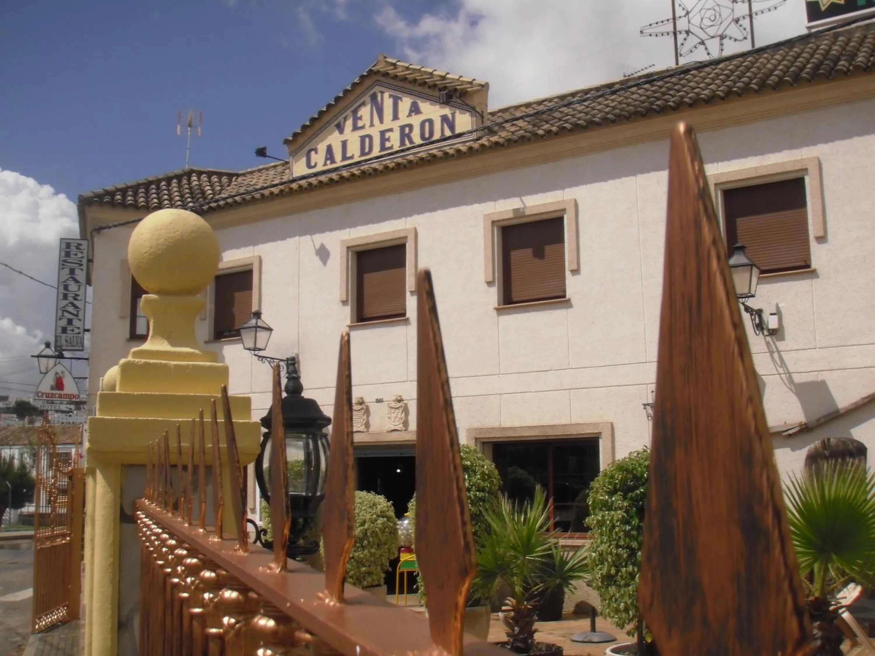 Property logo or sign in Hotel Restaurante Calderon