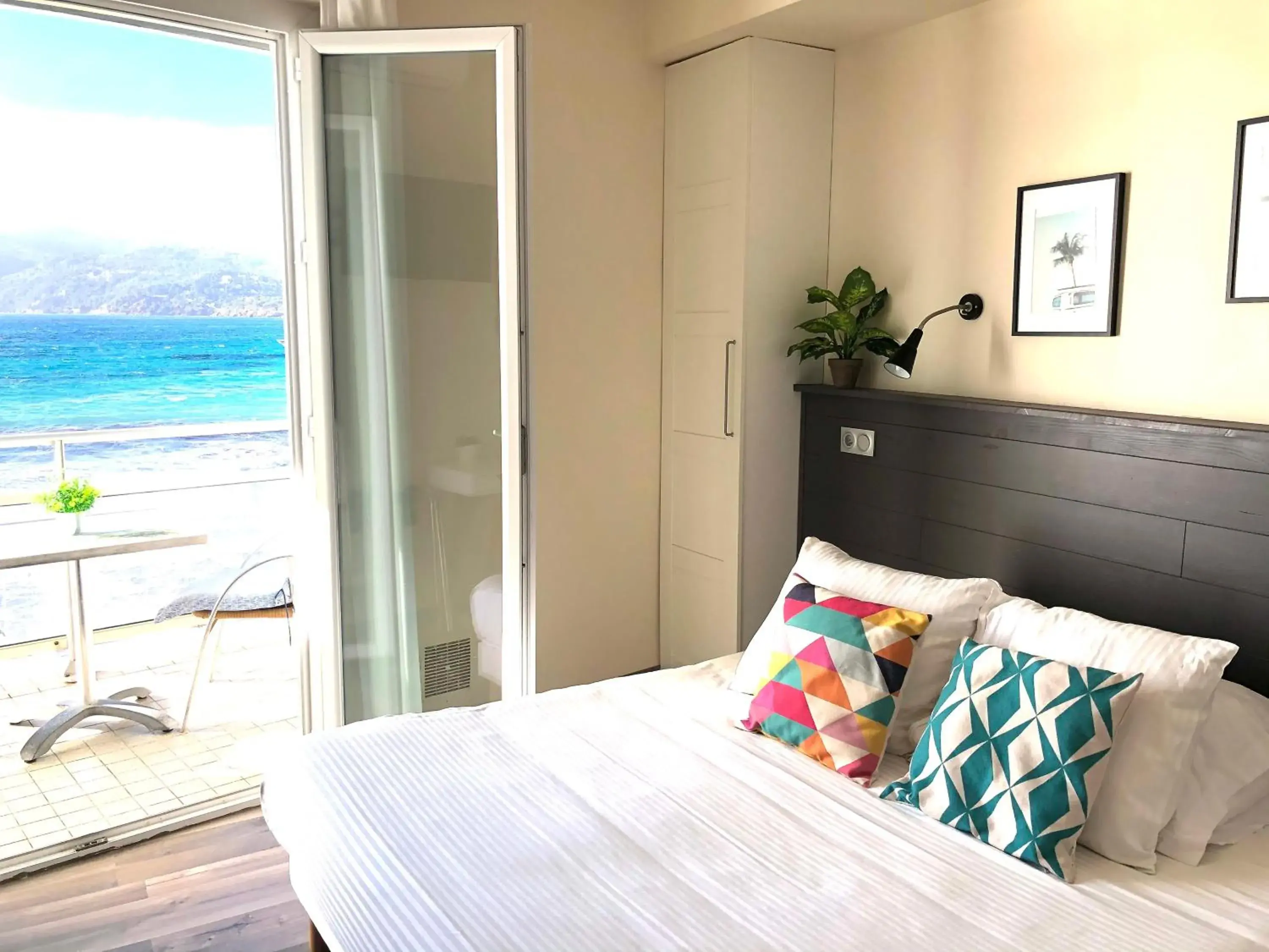 Double Room with Balcony and Sea View in Le Cannier Hotel Double Room with Balcony and Sea View in Le Cannier Hotel