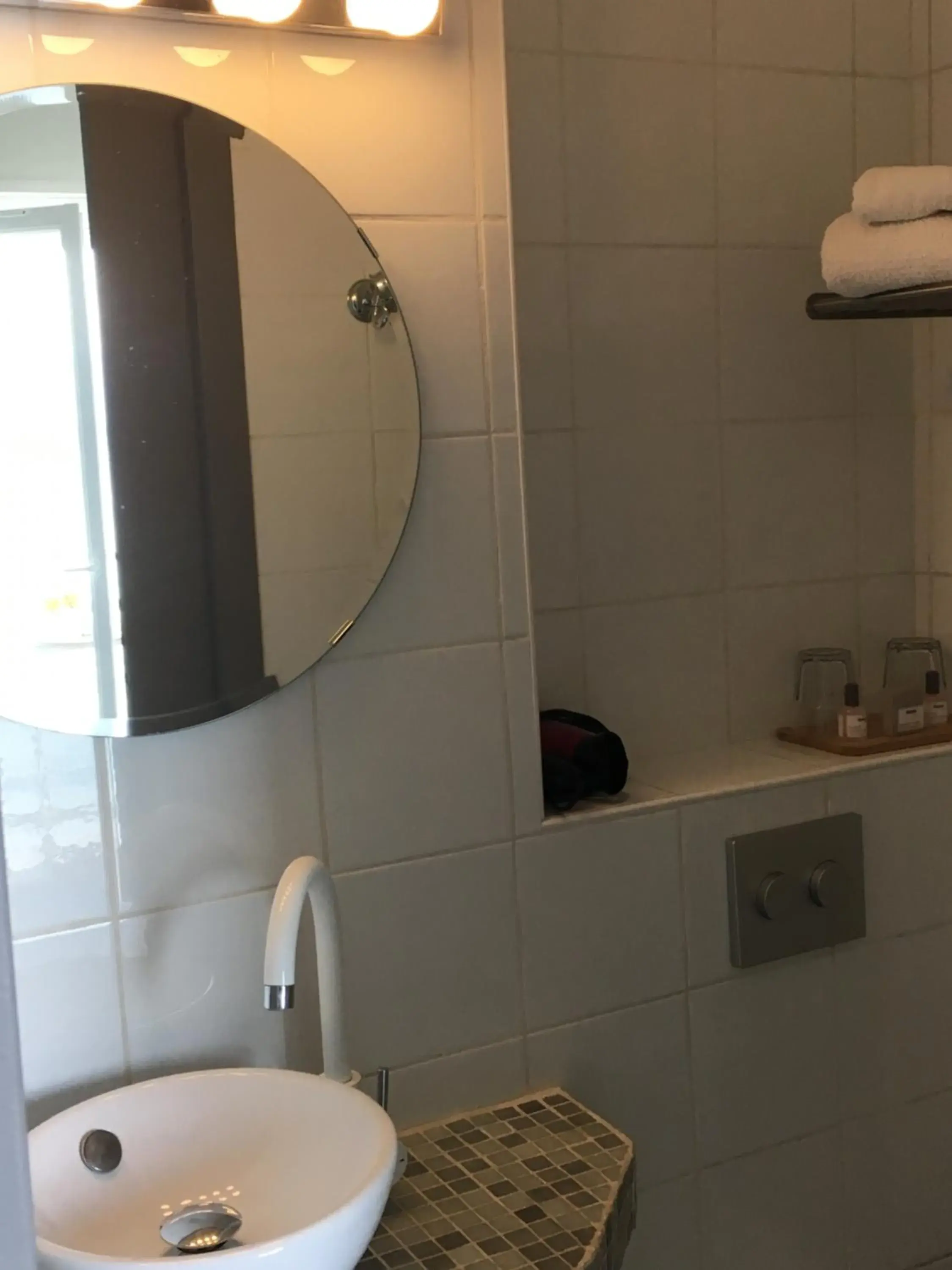 Double Room with Balcony and Sea View in Le Cannier Hotel Double Room with Balcony and Sea View in Le Cannier Hotel