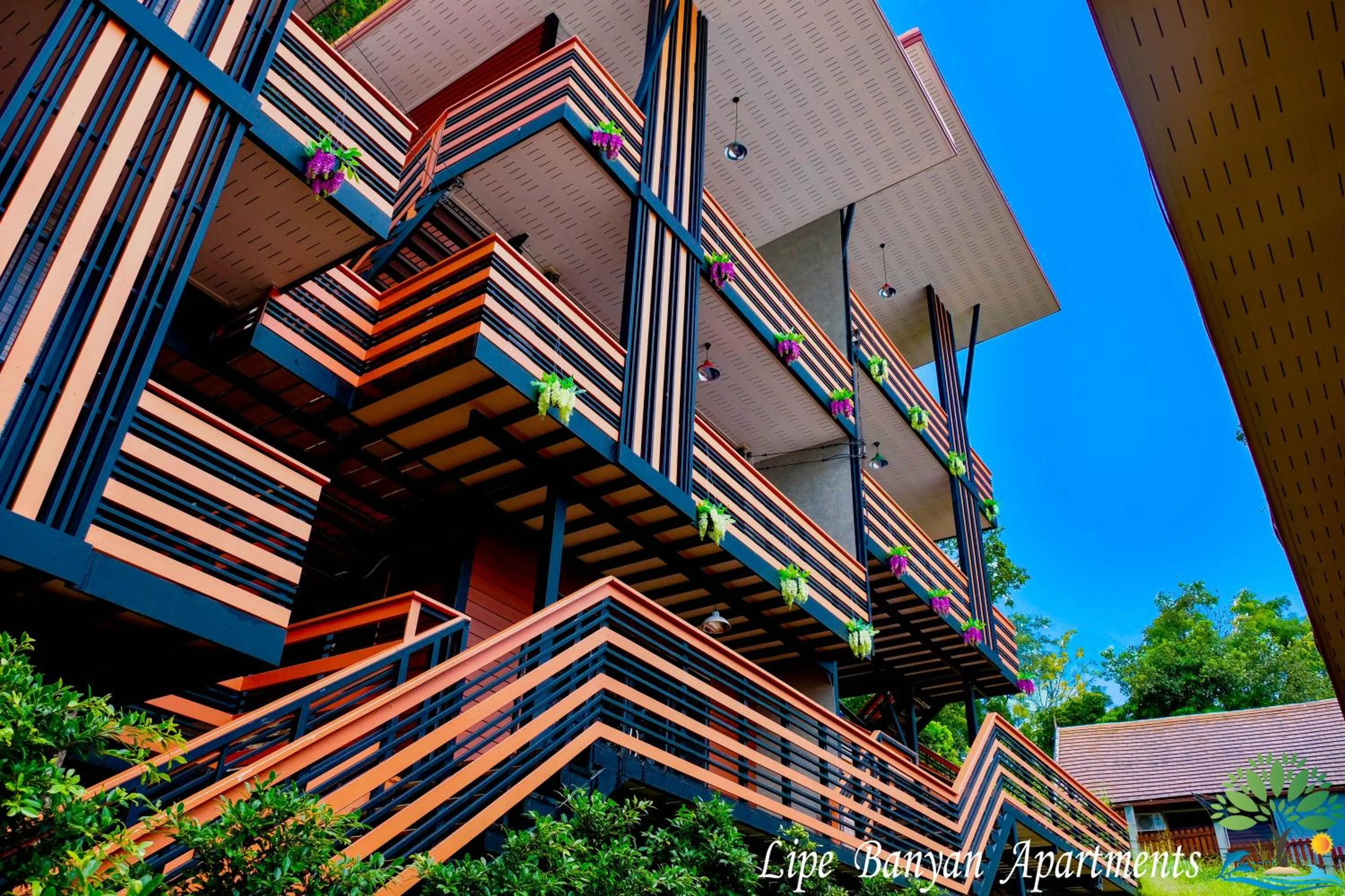 Lipe Banyan Apartments