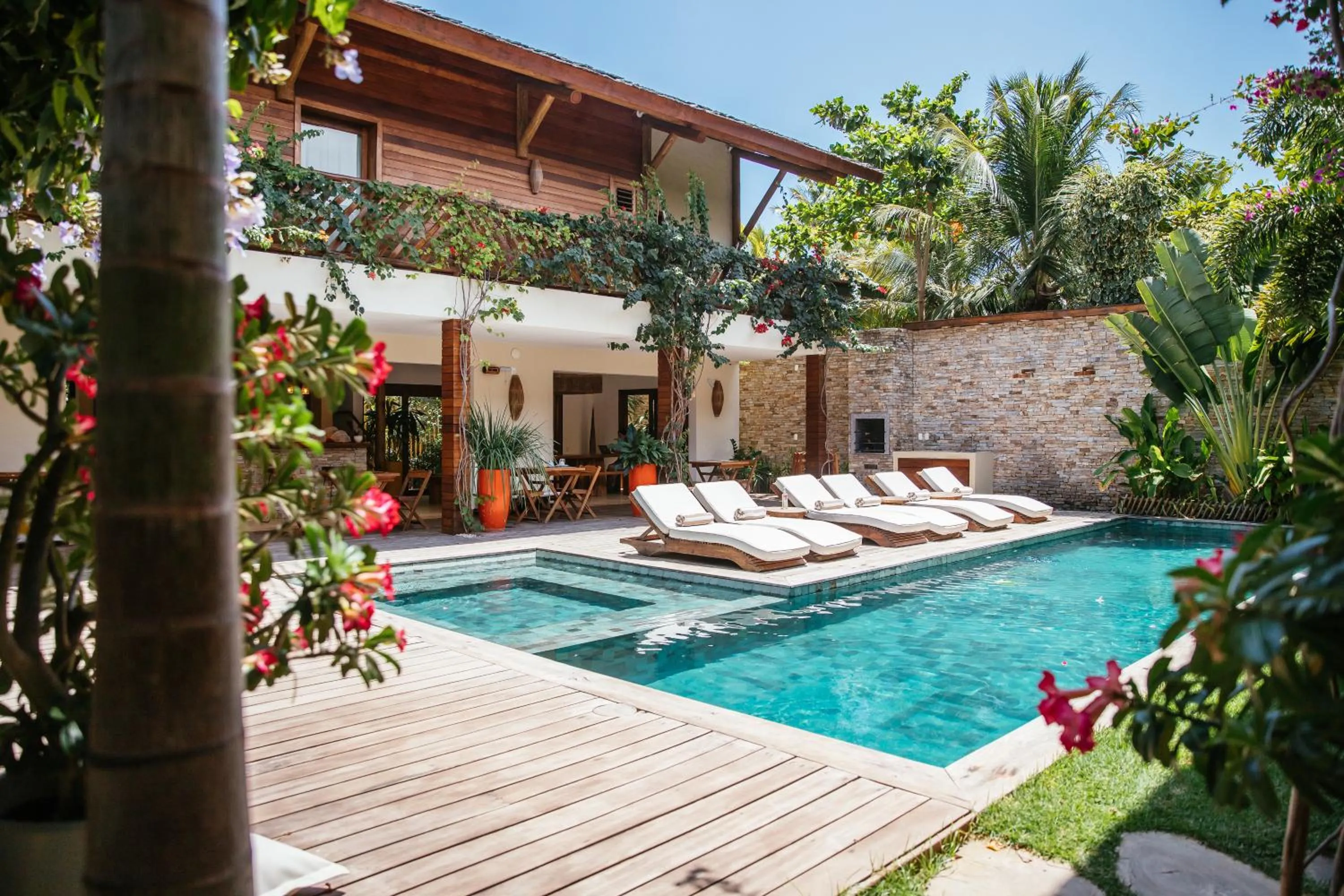 Swimming pool in VillaMag