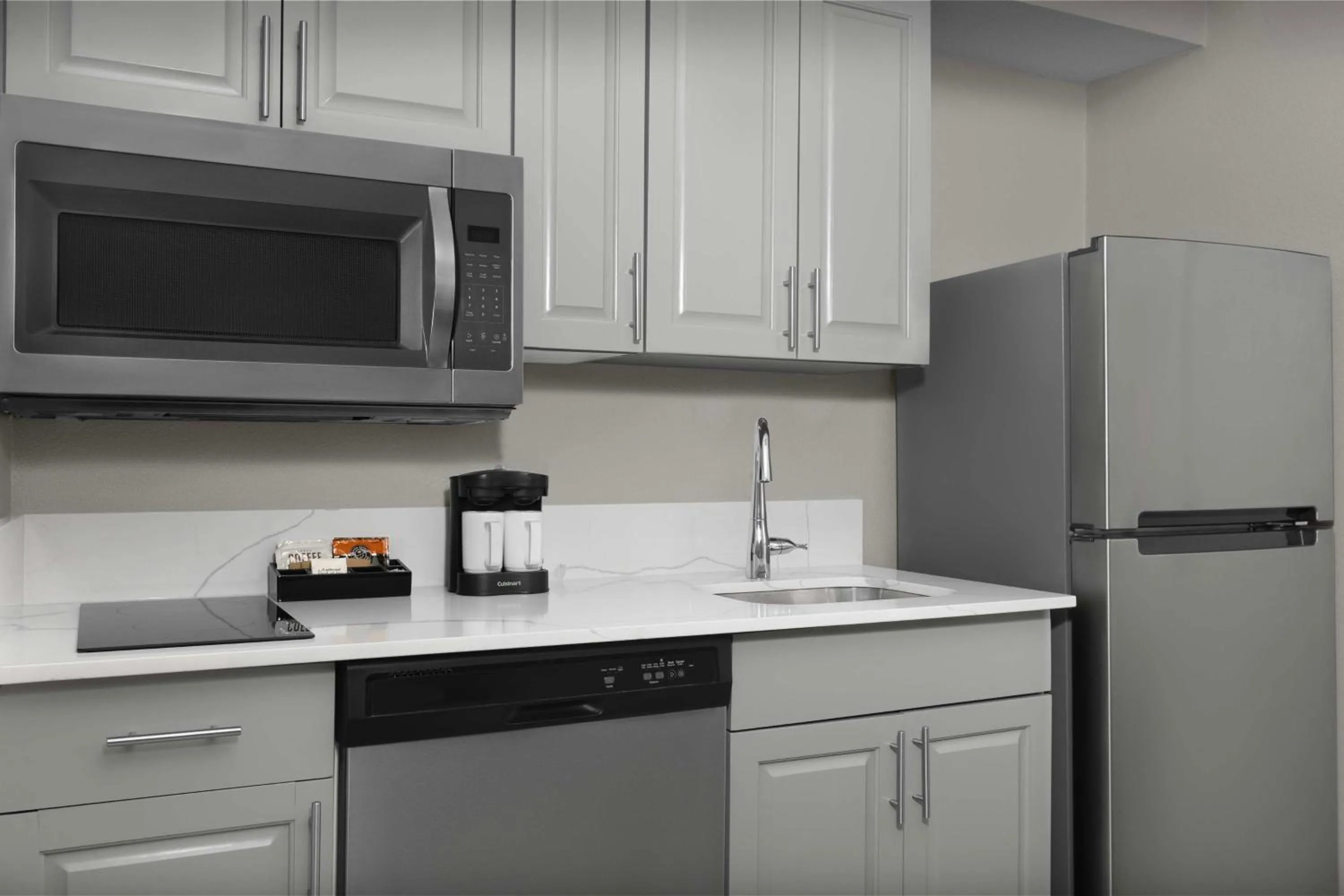 Coffee/tea facilities in Homewood Suites Nashville Airport