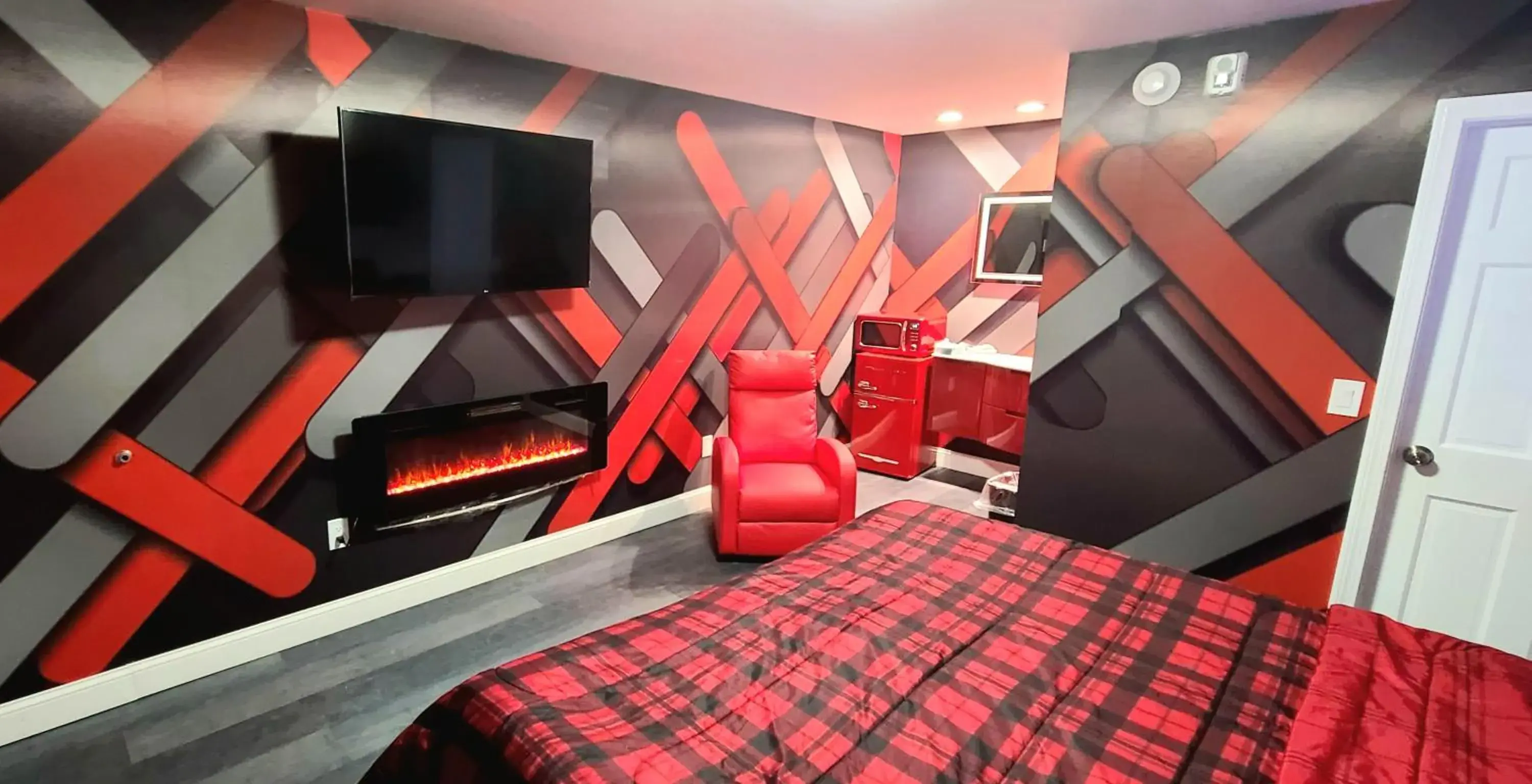 Text overlay, Bed in Americas Best Value Inn Providence-North Scituate Text overlay, Bed in Americas Best Value Inn Providence-North Scituate