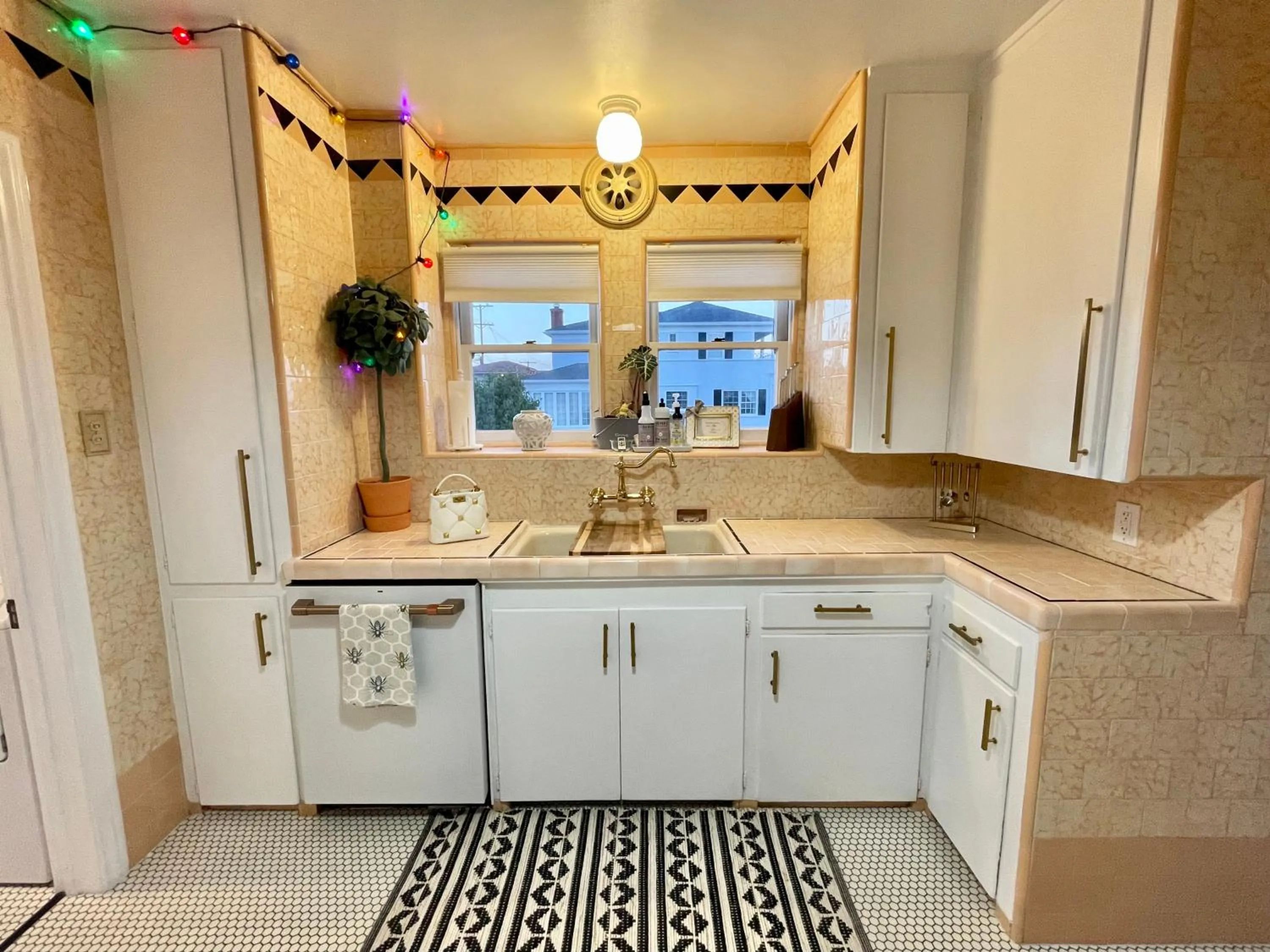 Kitchen or kitchenette in SpanishFairytale4bd3ba