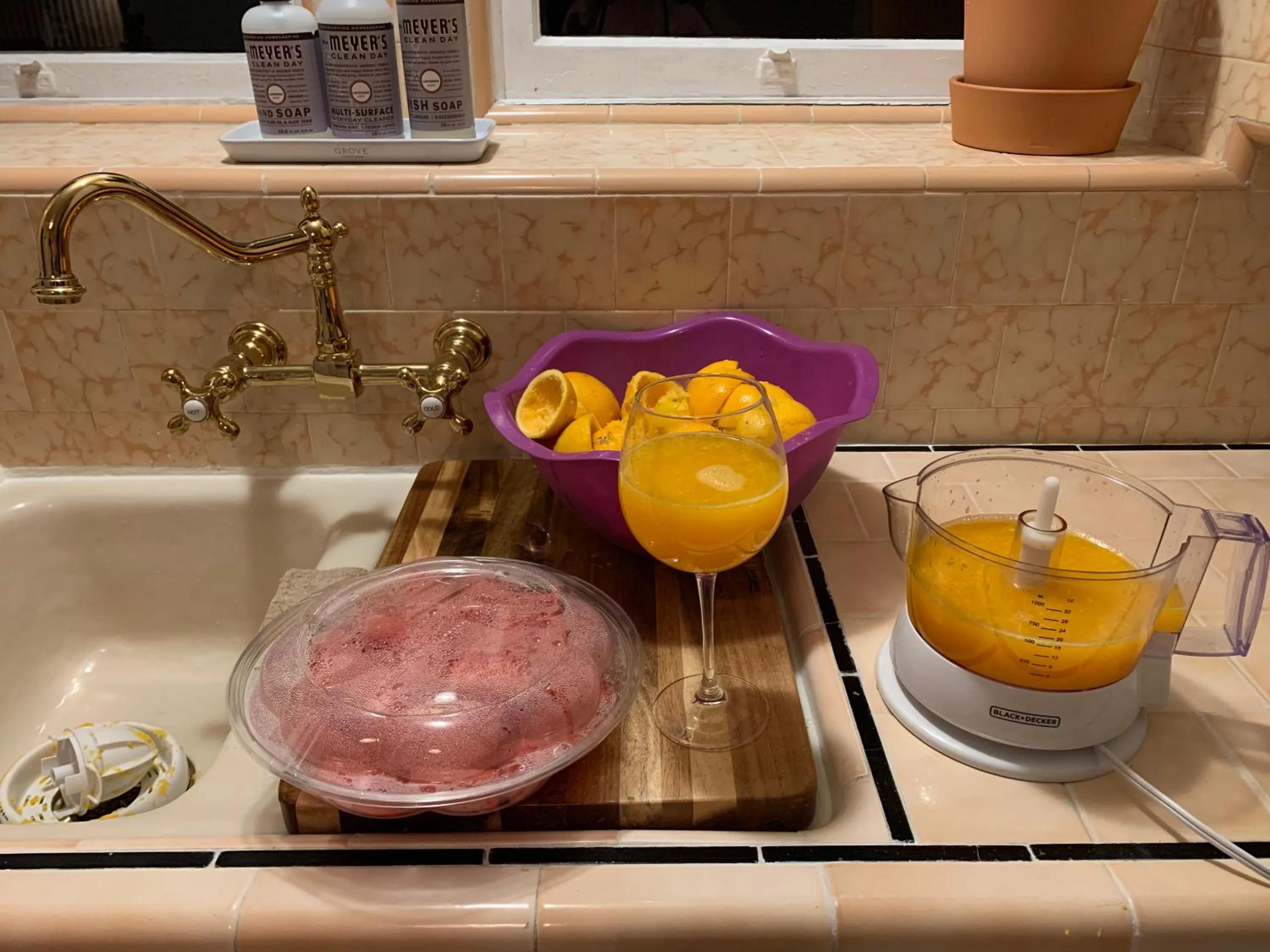 Kitchen or kitchenette in SpanishFairytale4bd3ba